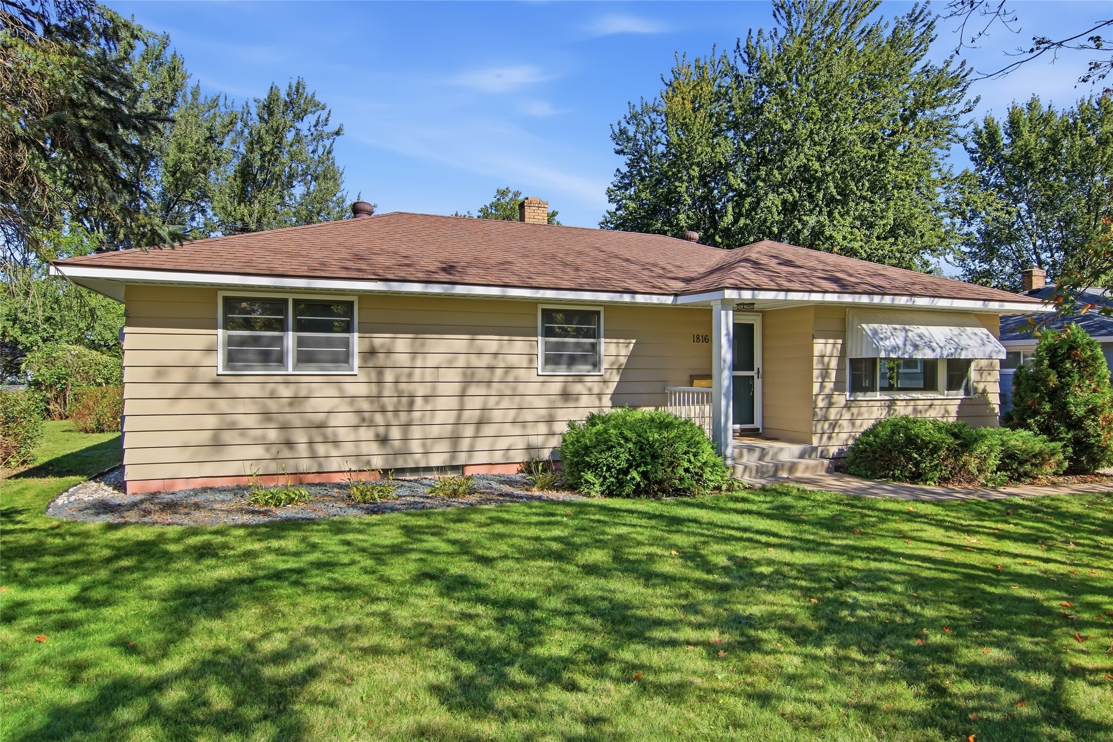 1816 Taft Avenue Property Photo 46