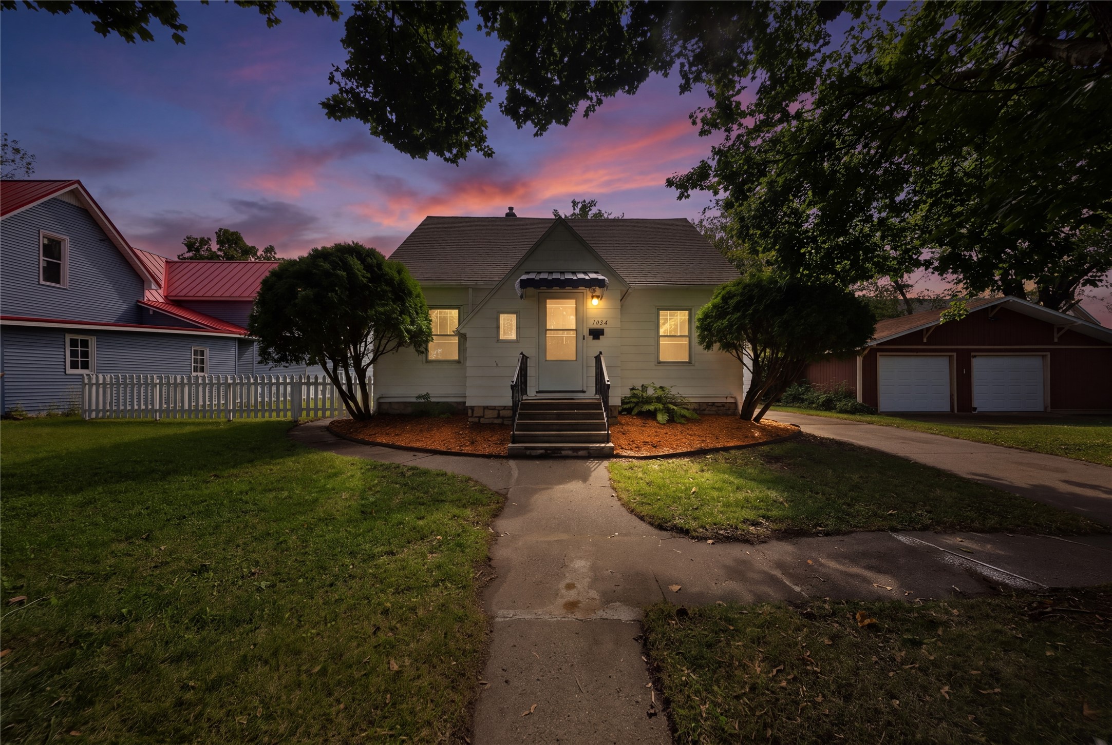 1014 5th Avenue E Property Photo 1