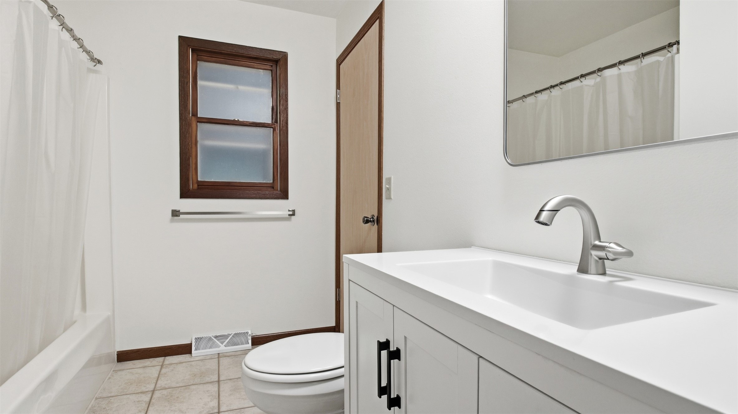 1504 Folsom Street Property Photo 16