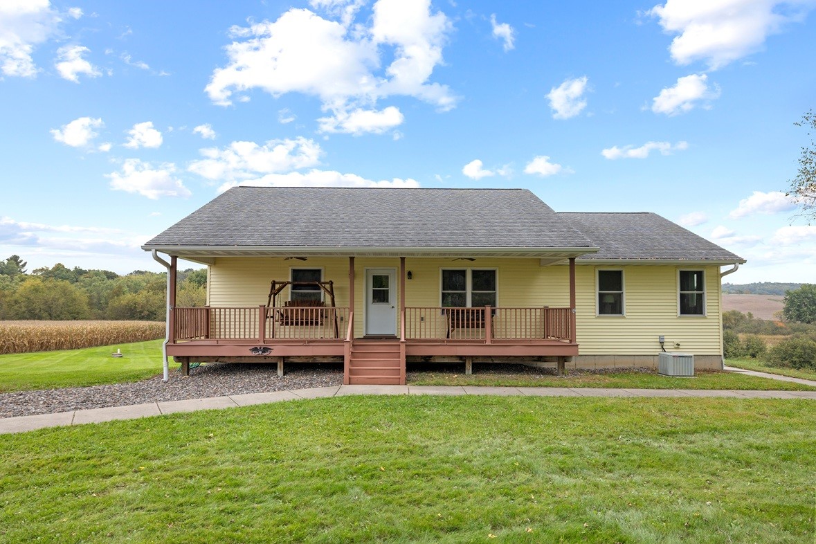E7310 County Road Yyy Property Photo 1