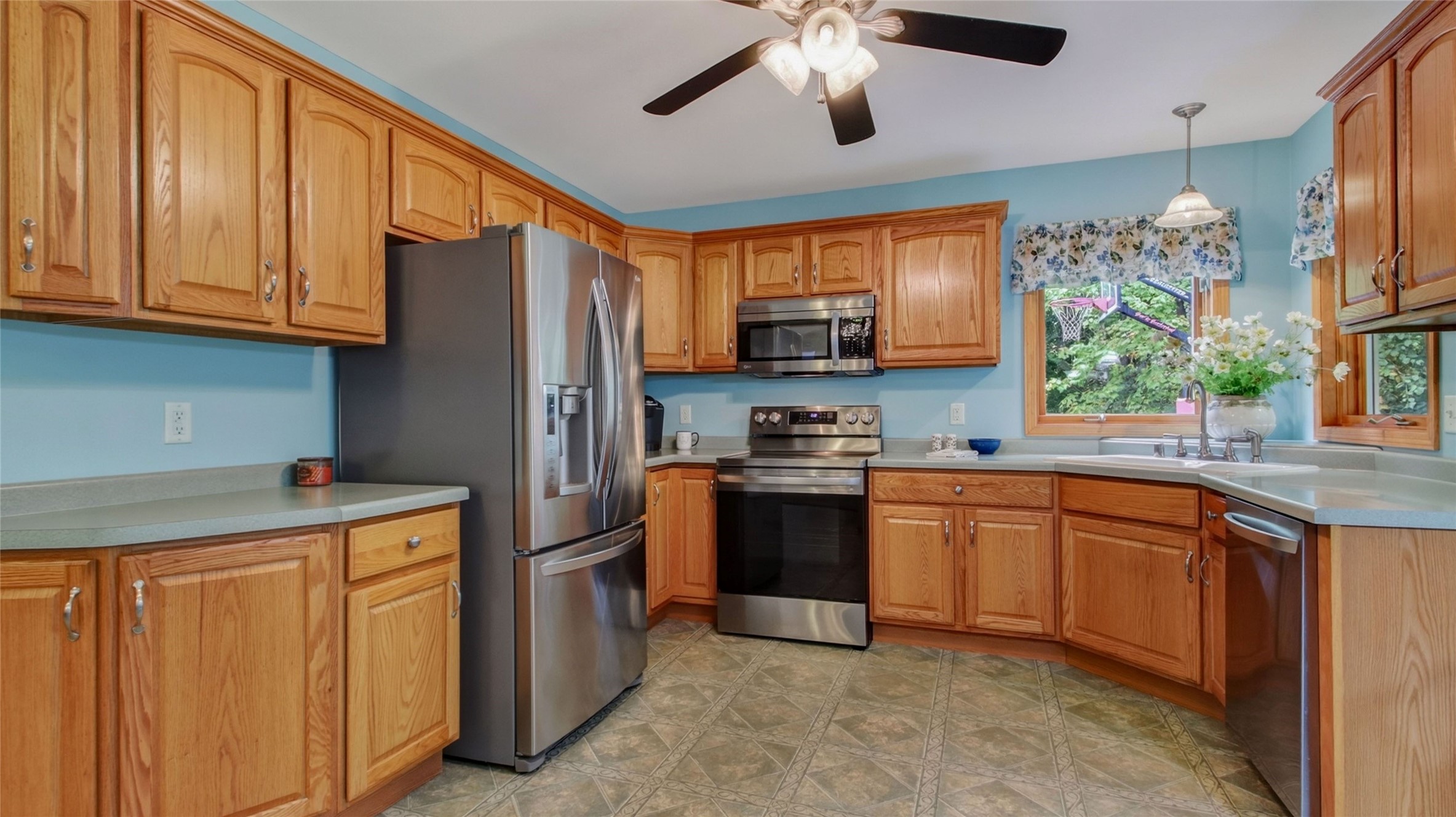 13045 76th Avenue Property Photo 7
