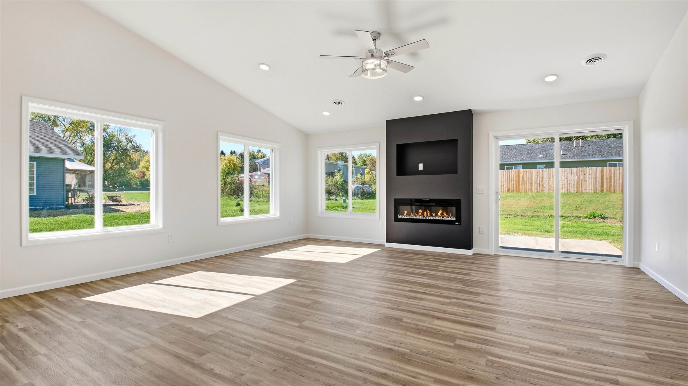 120 Vreeland Street Property Photo 7