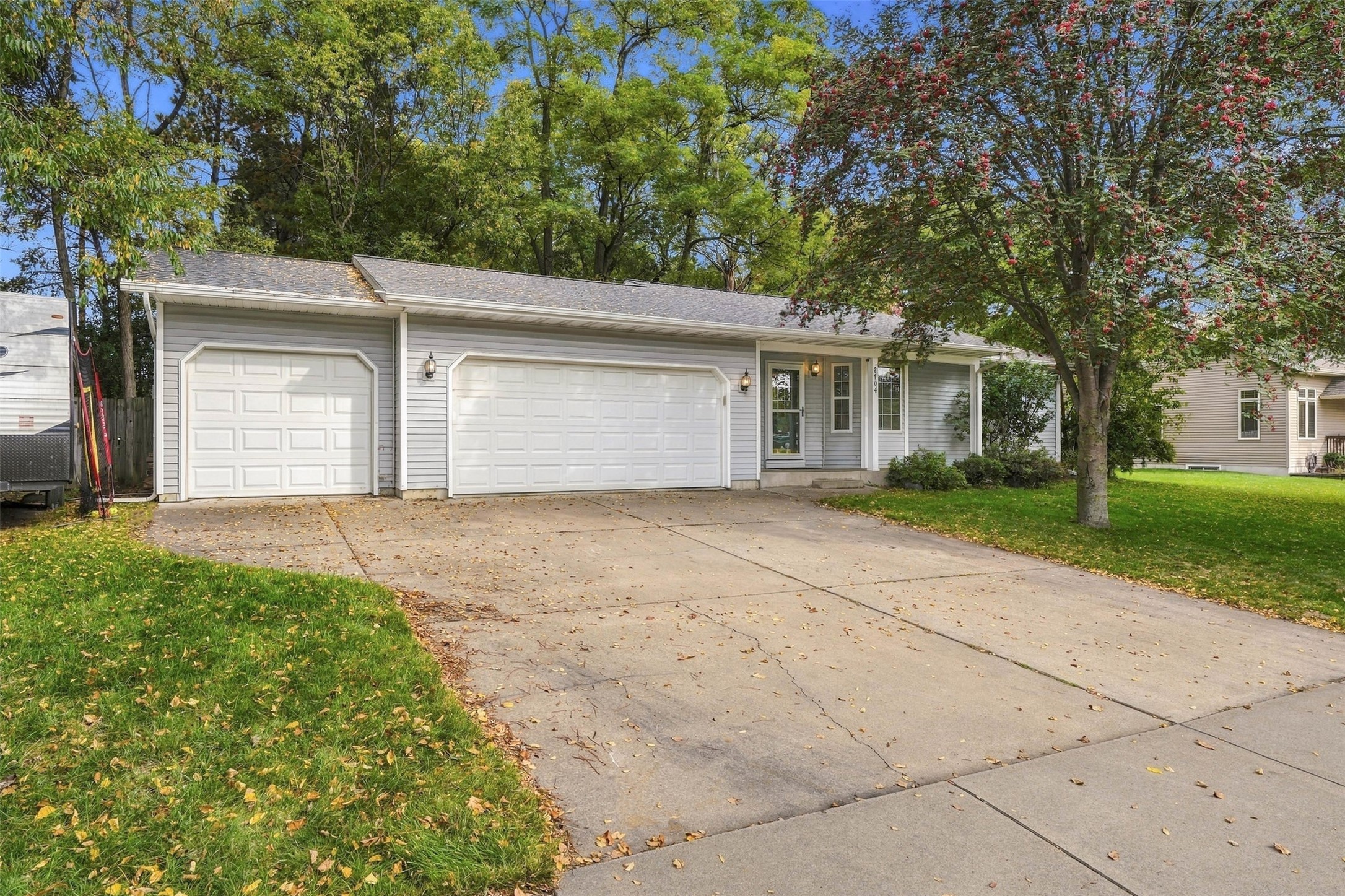2704 Hemlock Lane Property Photo 3