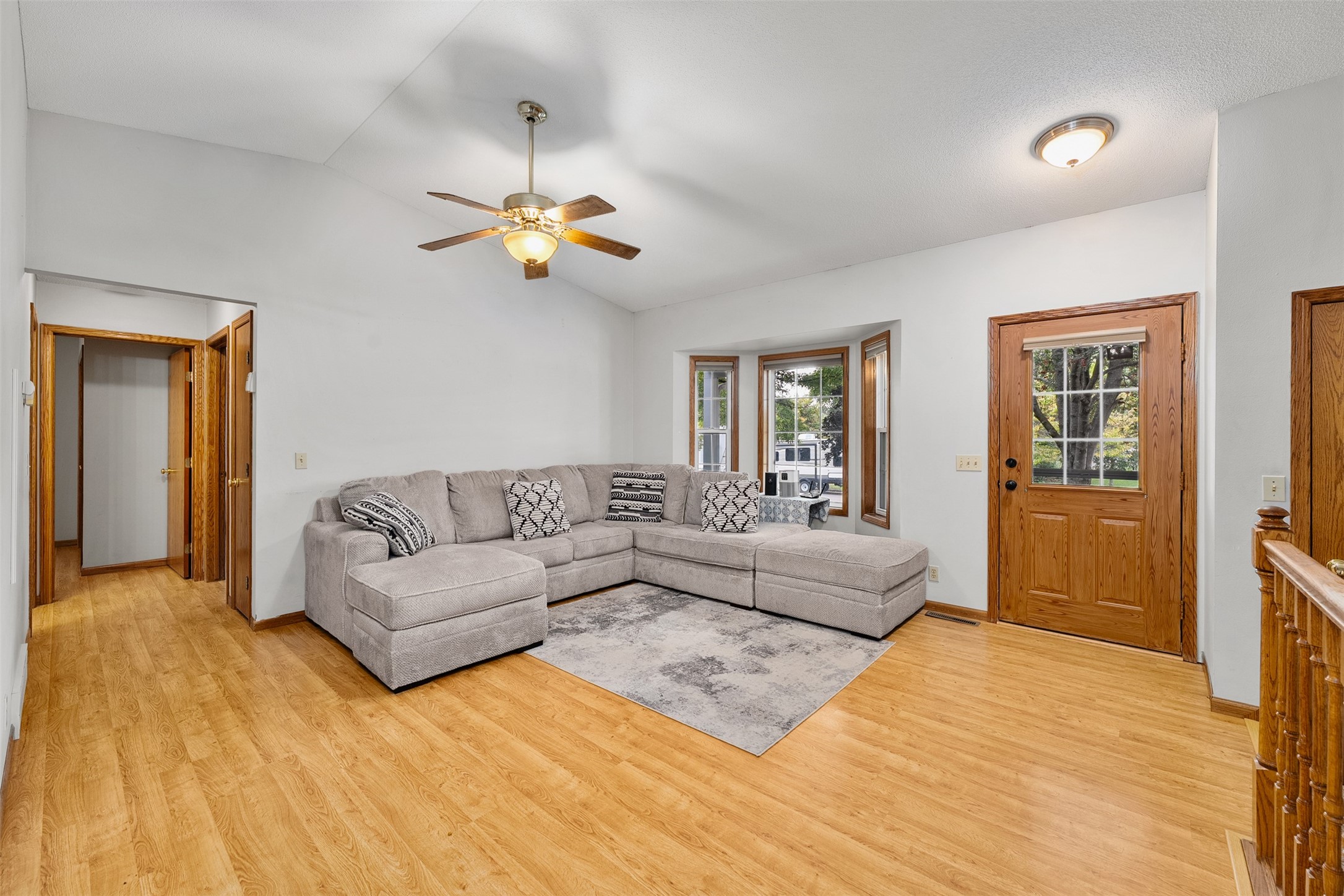 2704 Hemlock Lane Property Photo 6