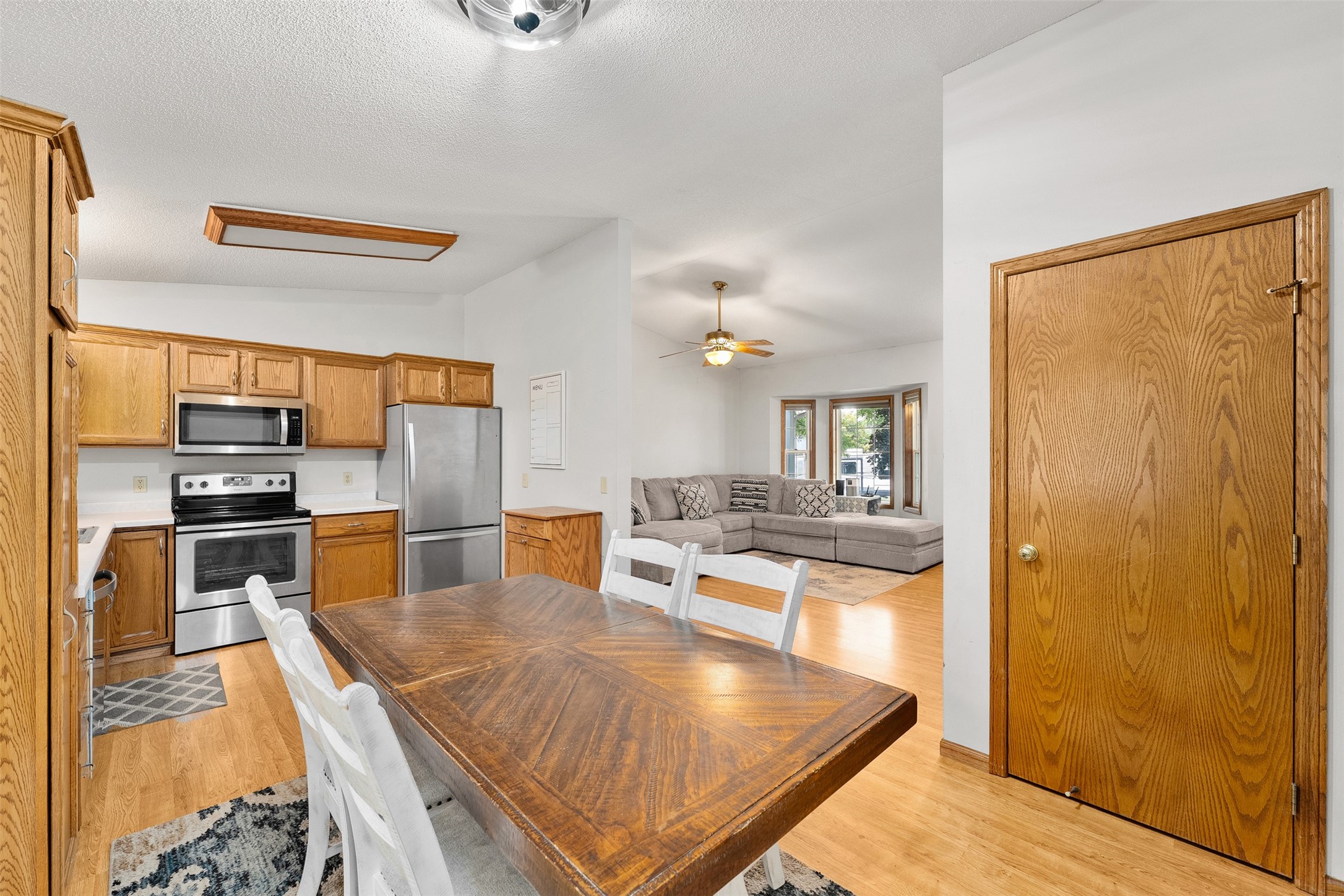 2704 Hemlock Lane Property Photo 10