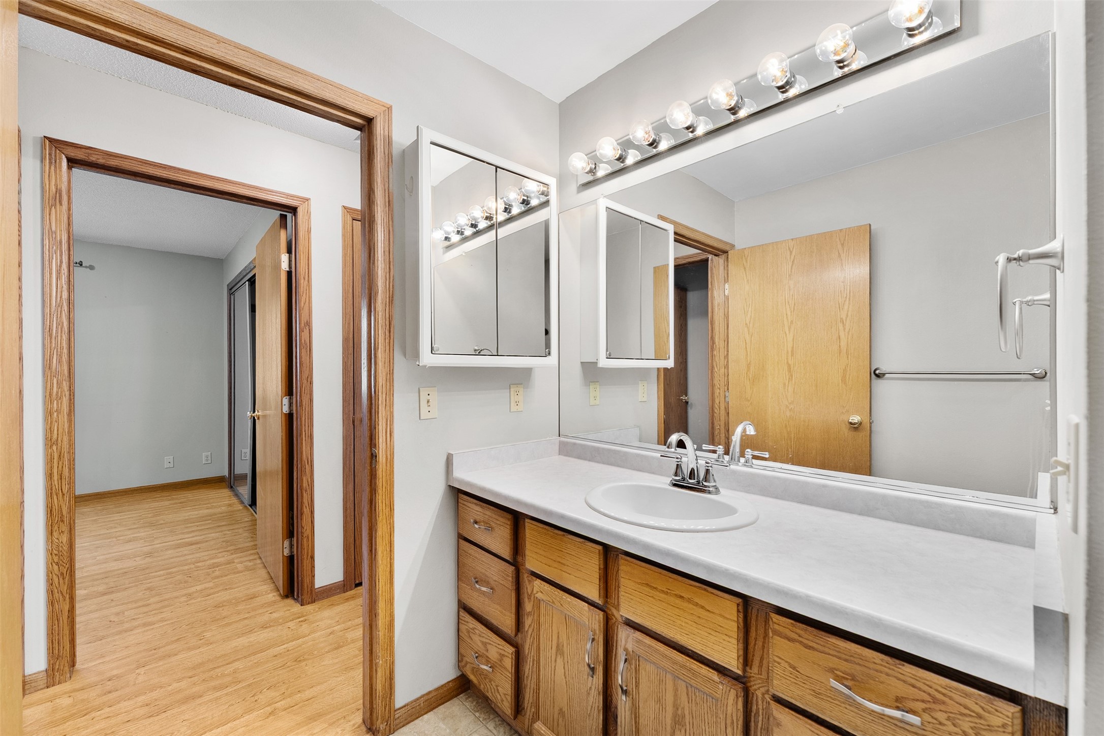 2704 Hemlock Lane Property Photo 14