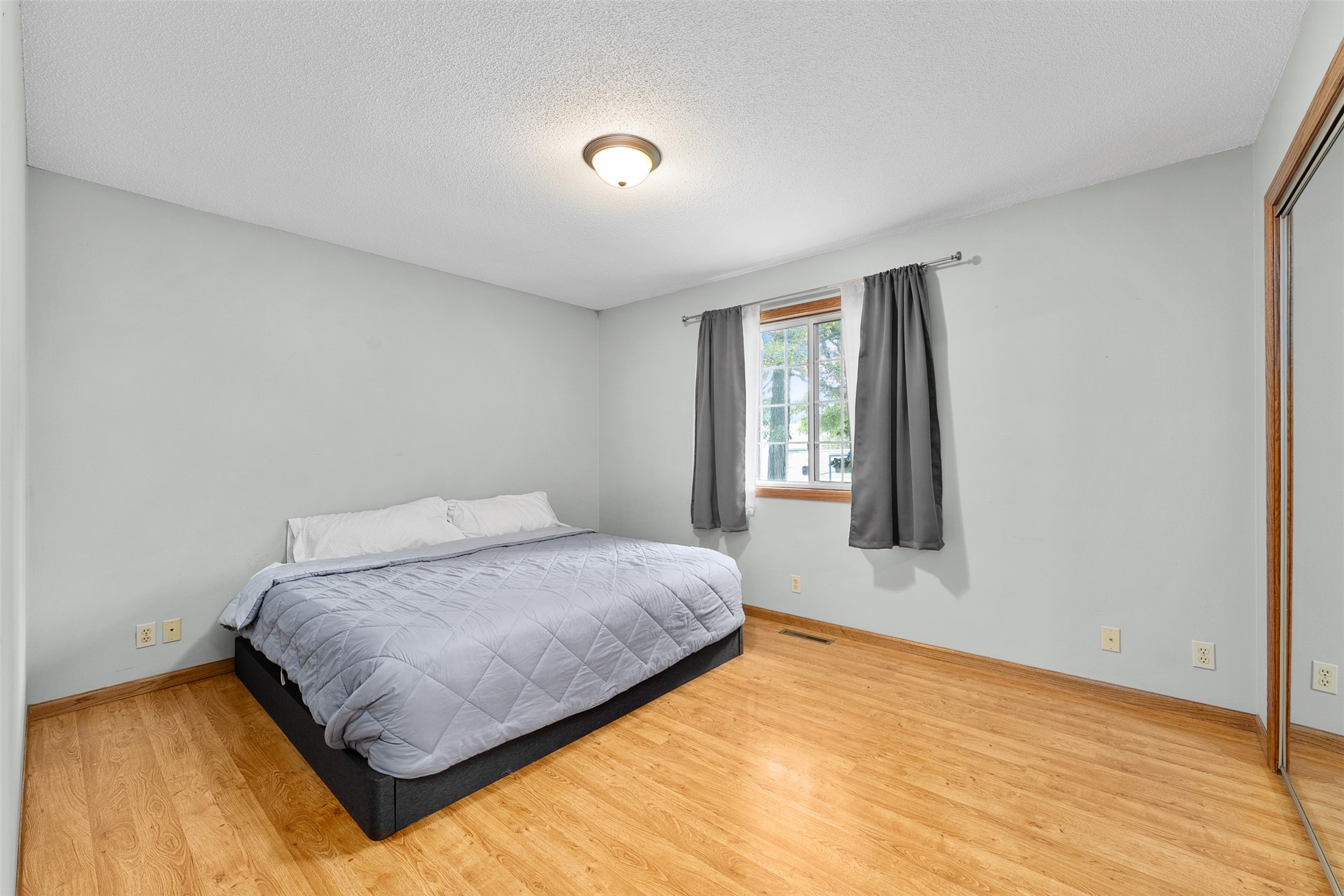 2704 Hemlock Lane Property Photo 17