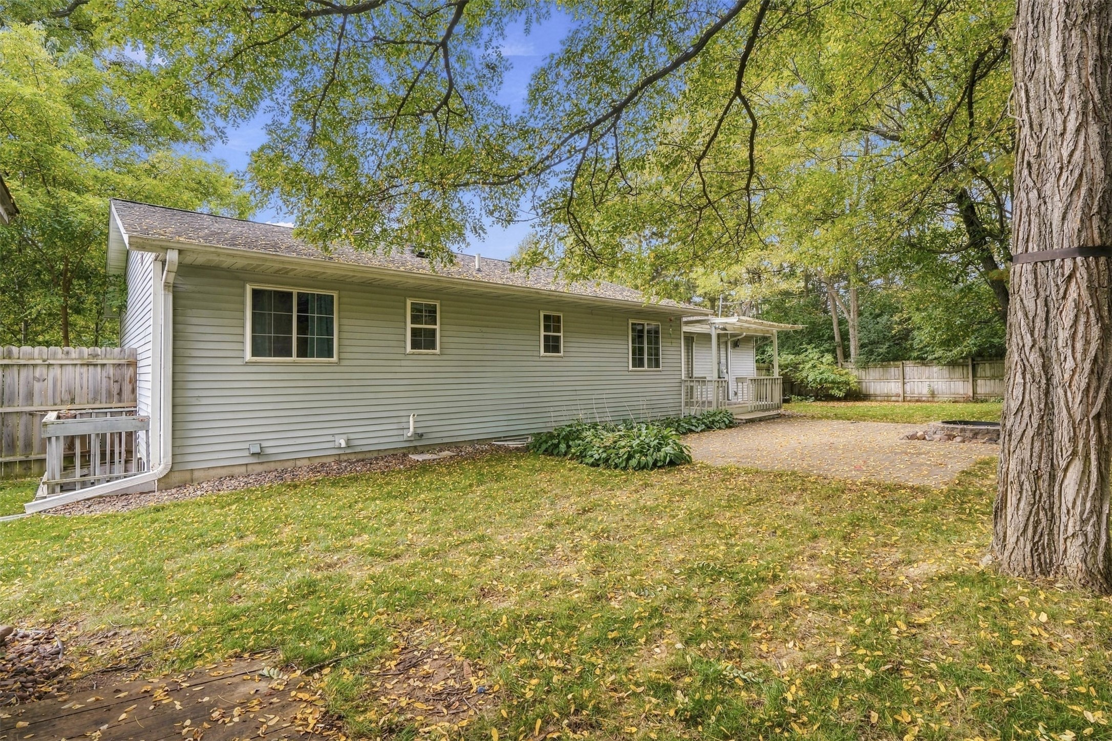 2704 Hemlock Lane Property Photo 32