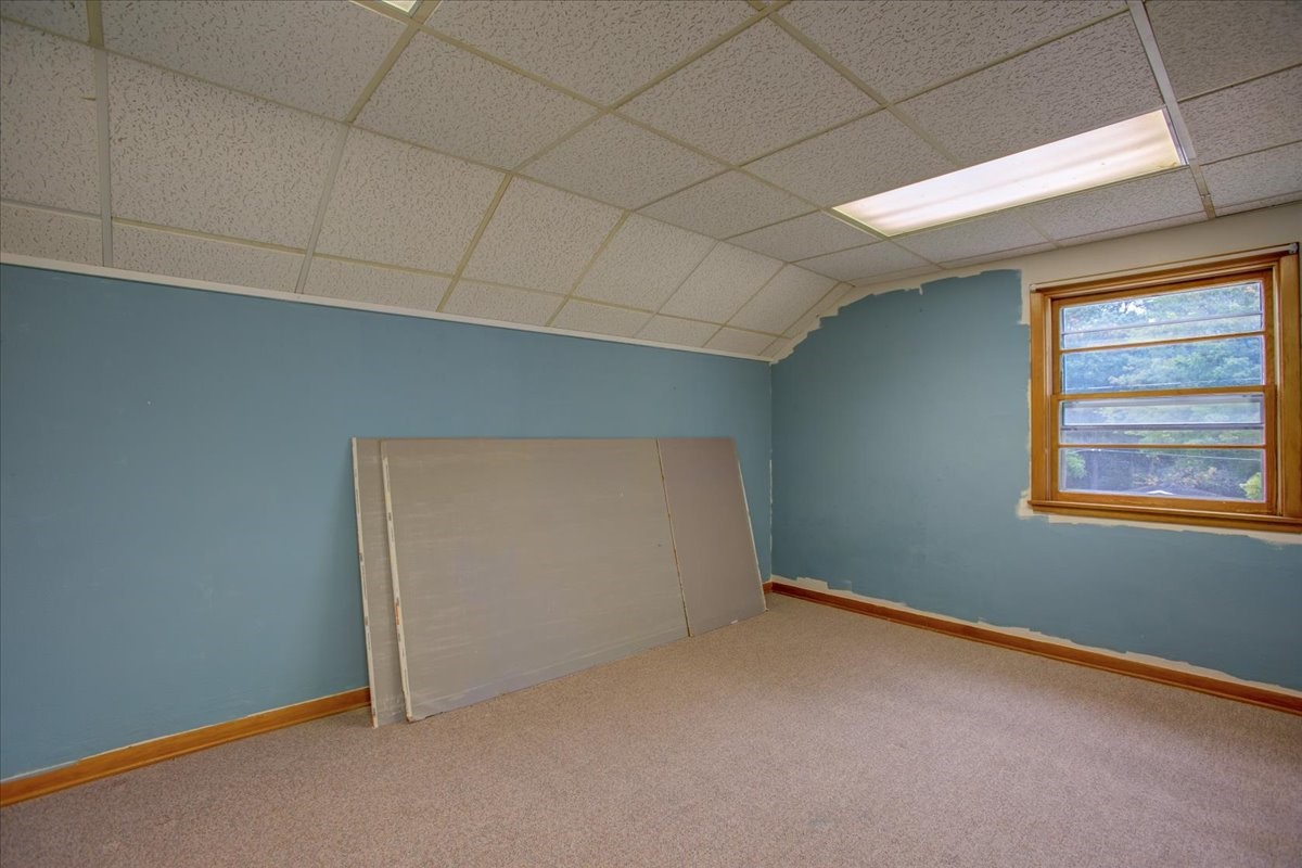 826 E 3rd Avenue Property Photo 25