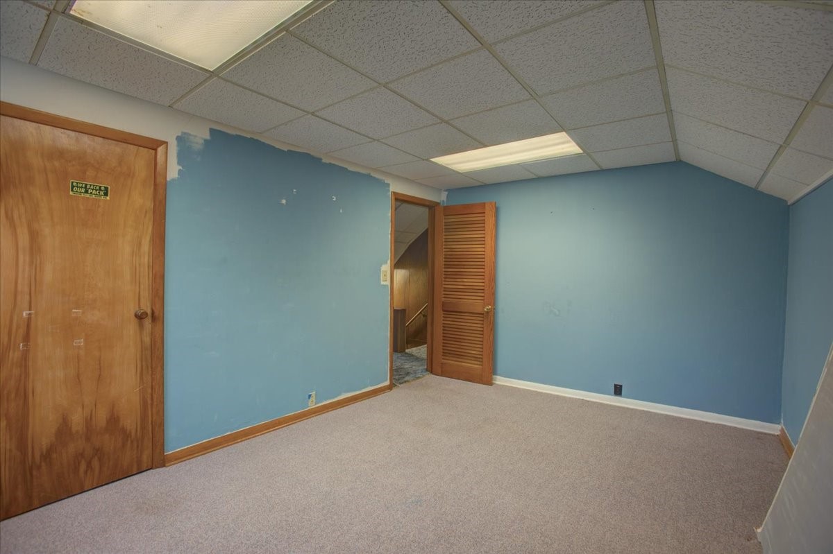826 E 3rd Avenue Property Photo 26