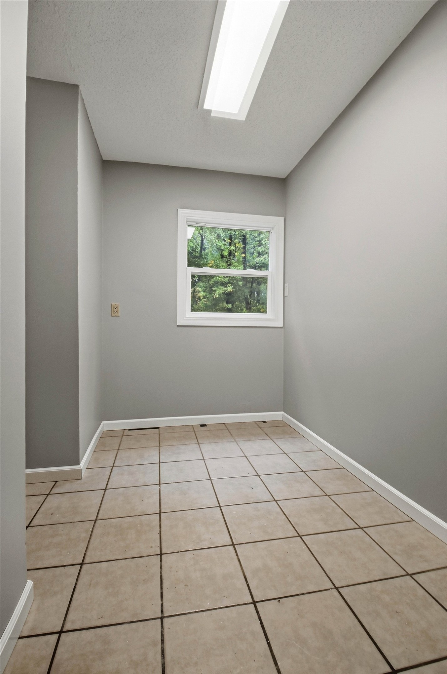 1593 County Highway Ss Property Photo 23