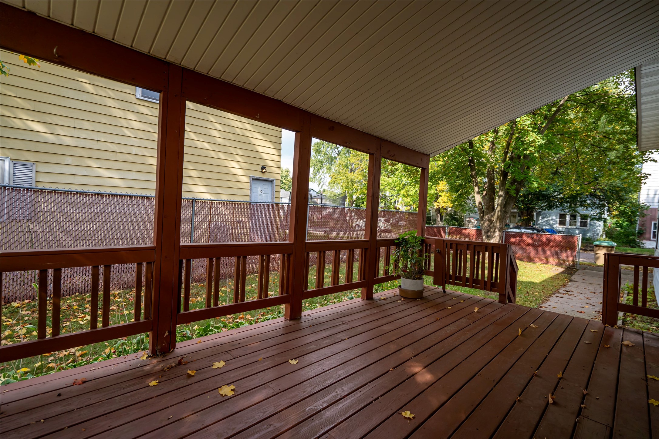 16 S Grove Street Property Photo 9
