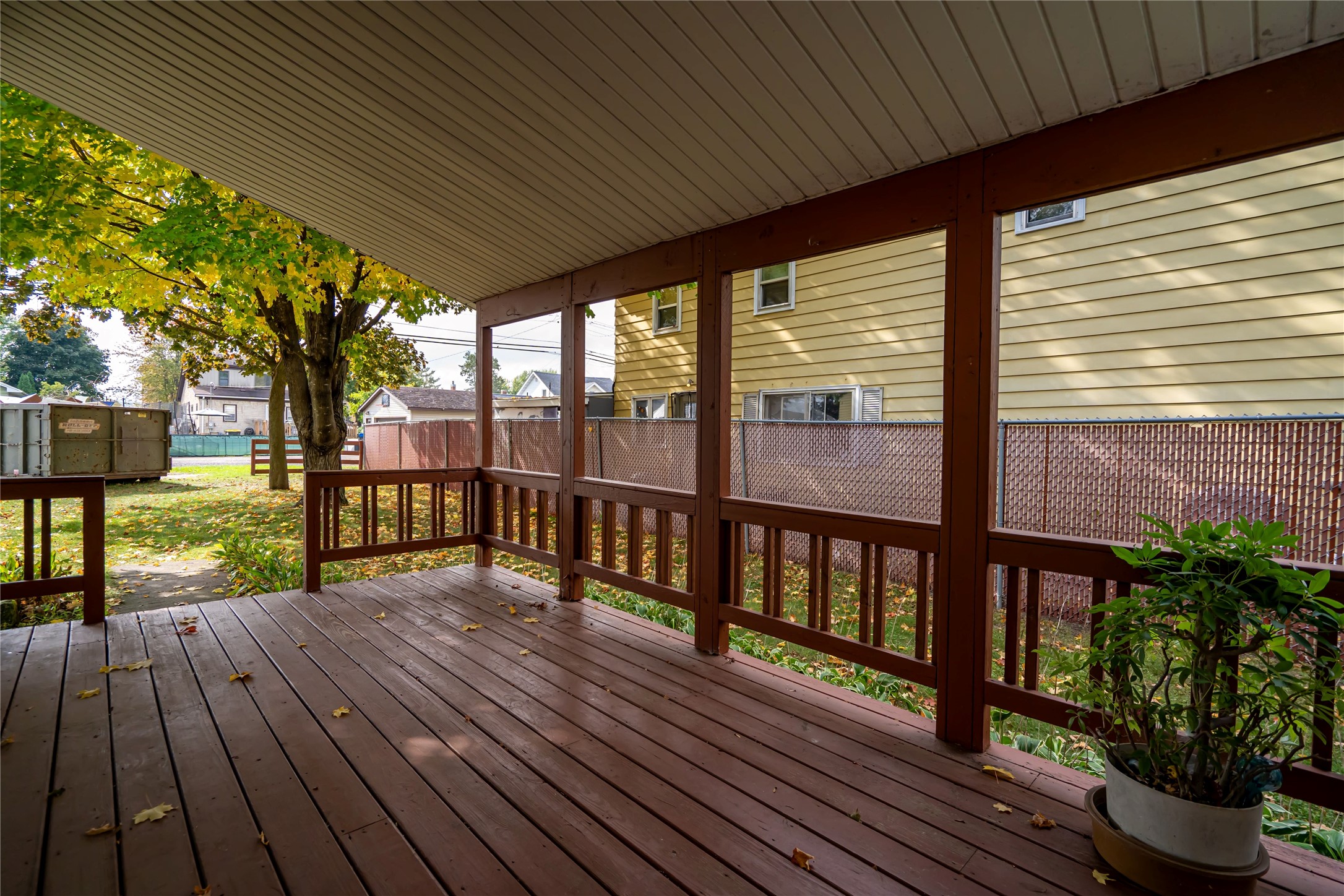16 S Grove Street Property Photo 10