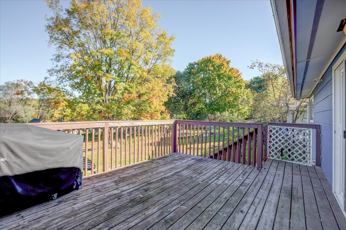 1109 16th Avenue E Property Photo 10