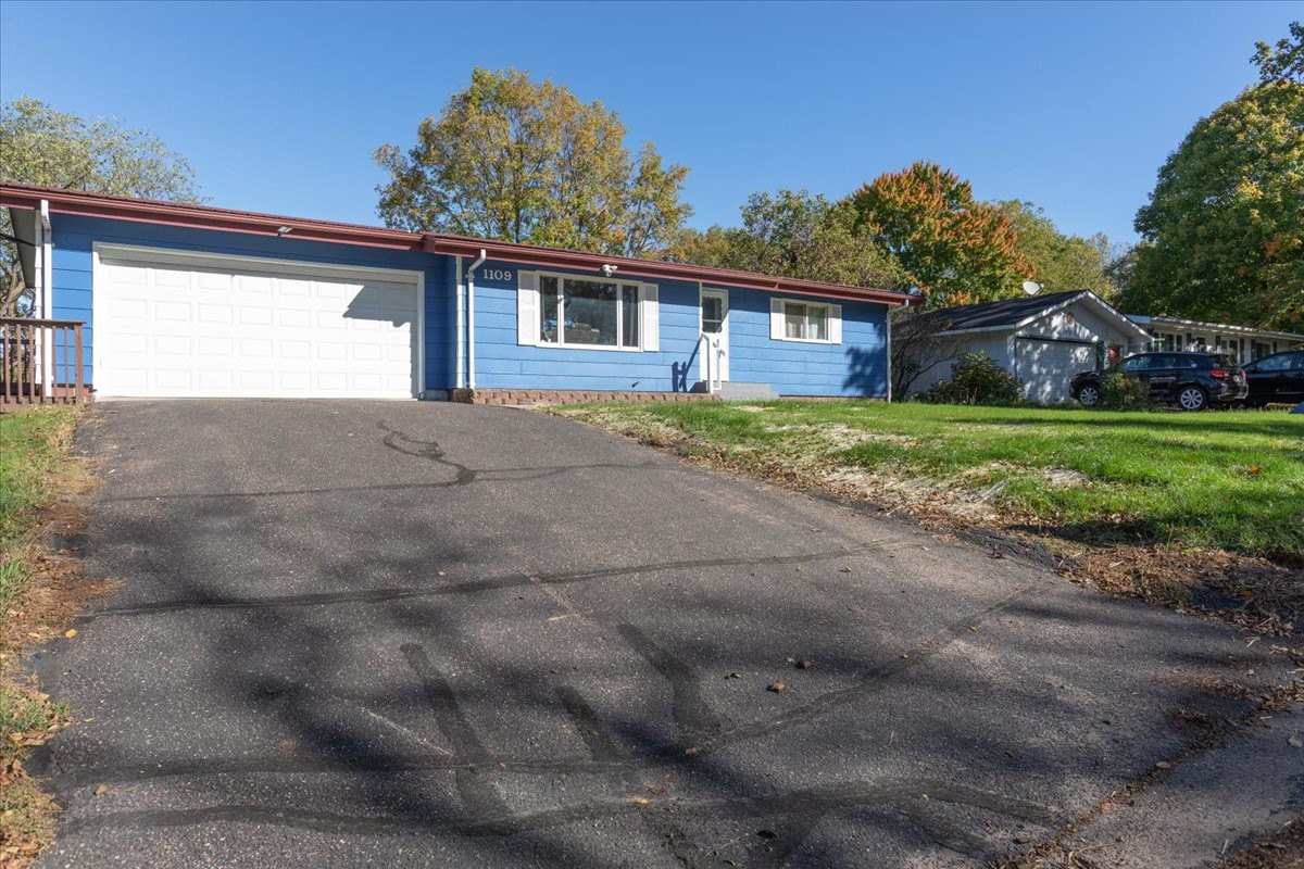 1109 16th Avenue E Property Photo 12