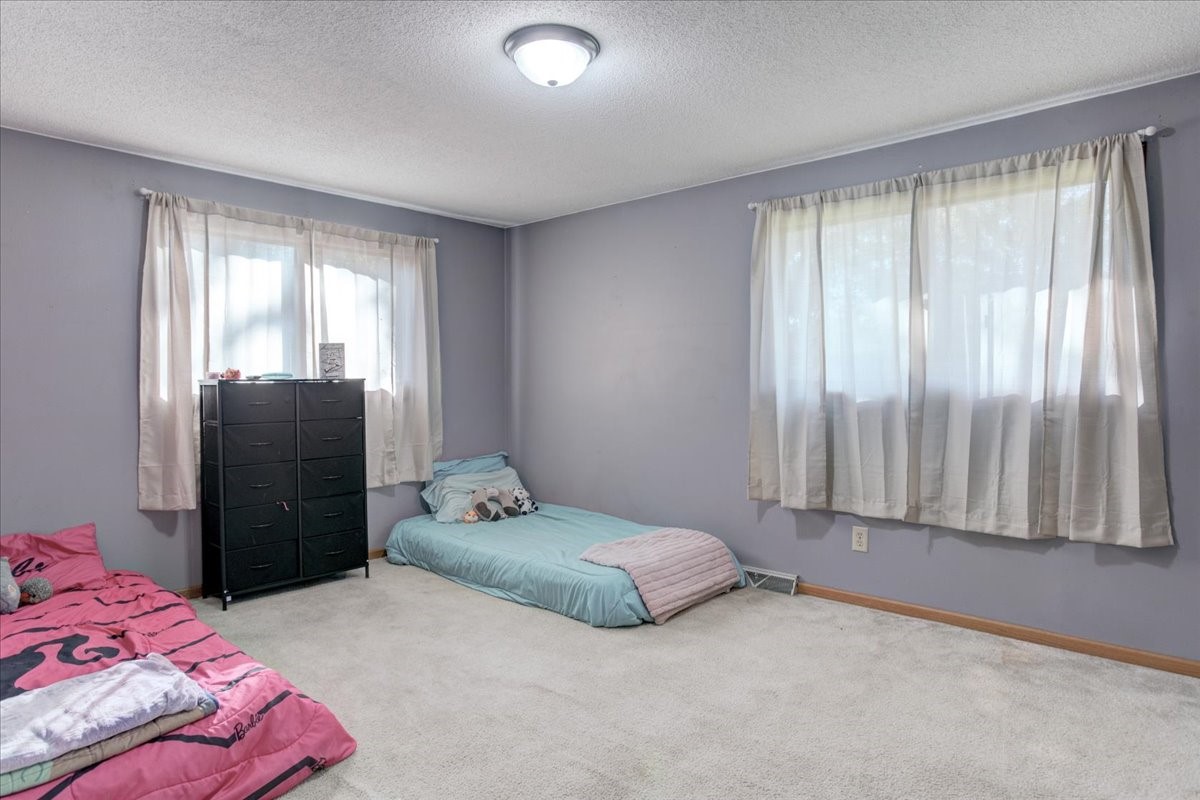 1109 16th Avenue E Property Photo 32