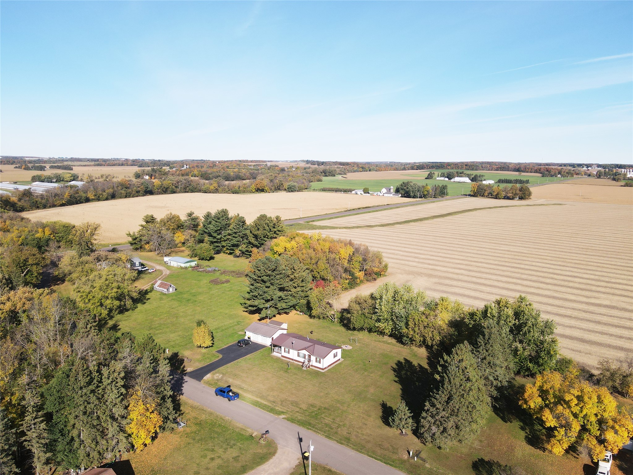 1910 17th Avenue Property Photo 3