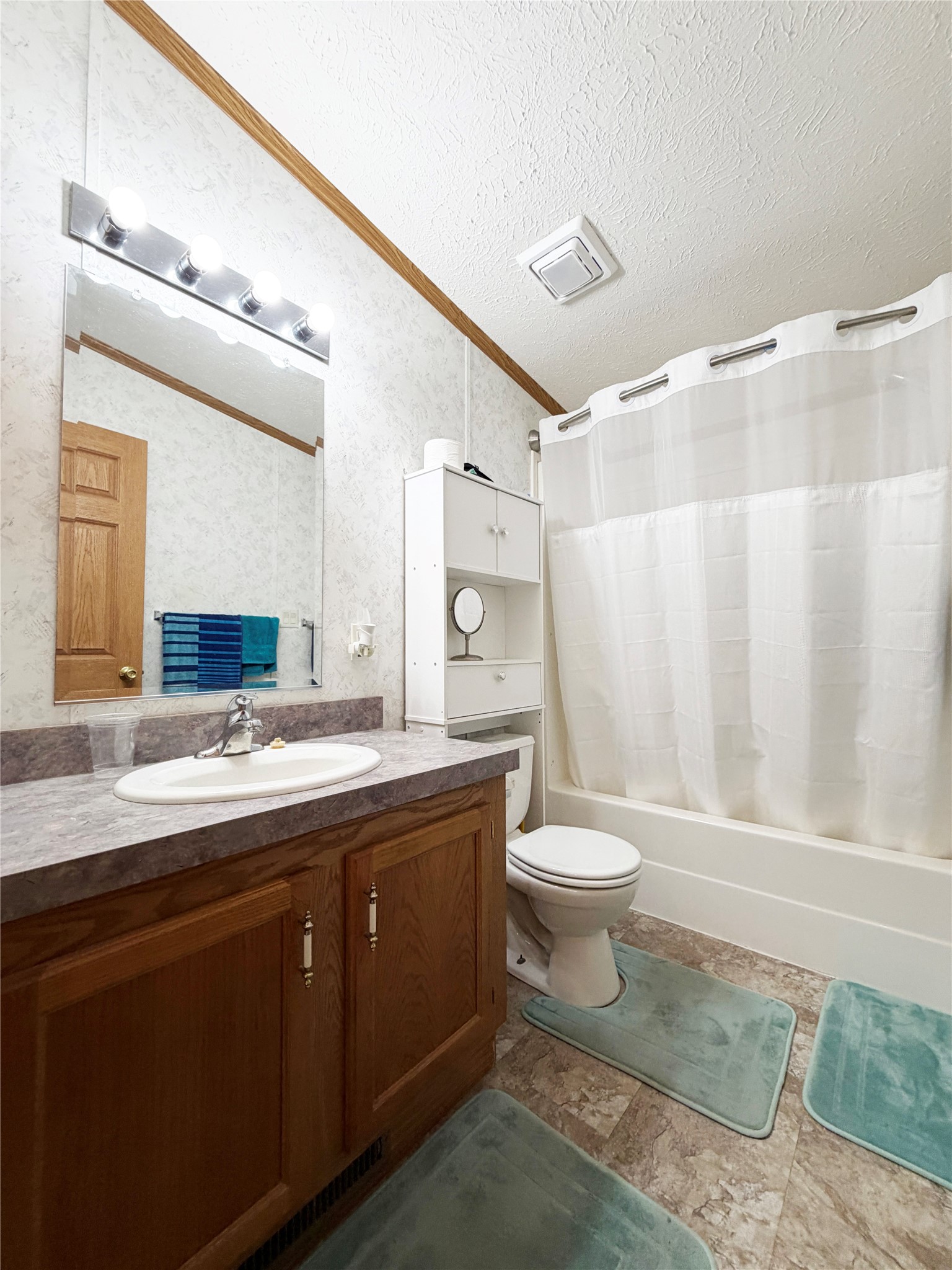 1910 17th Avenue Property Photo 16