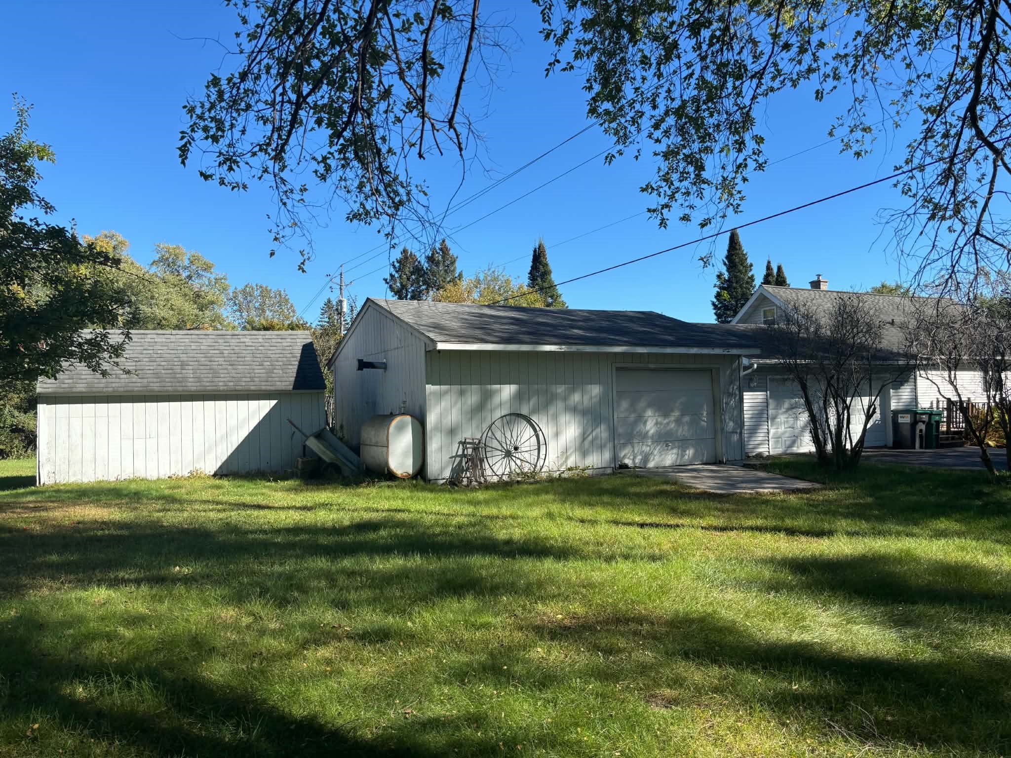 3330 Lasalle Street Property Photo 4