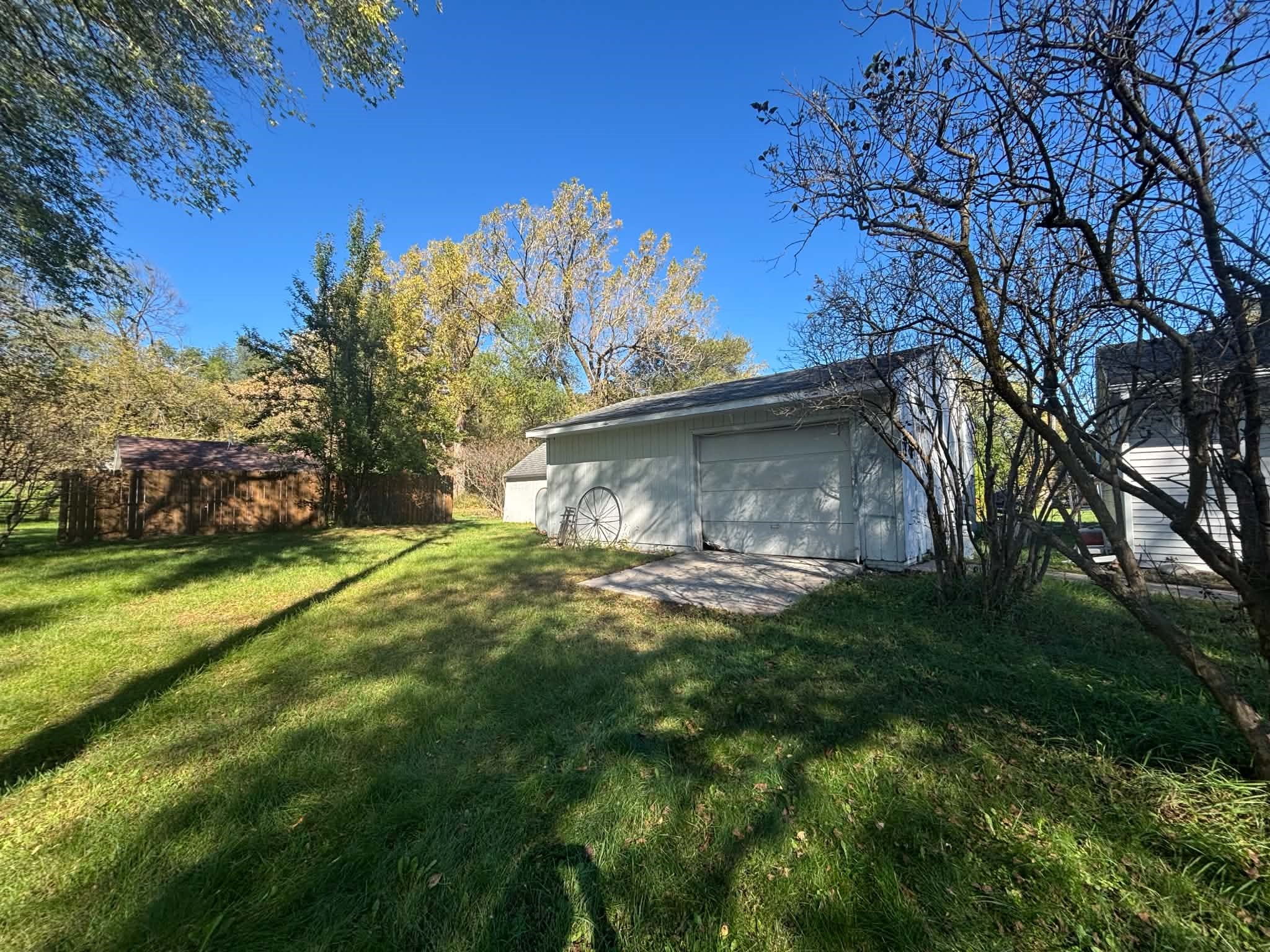 3330 Lasalle Street Property Photo 8
