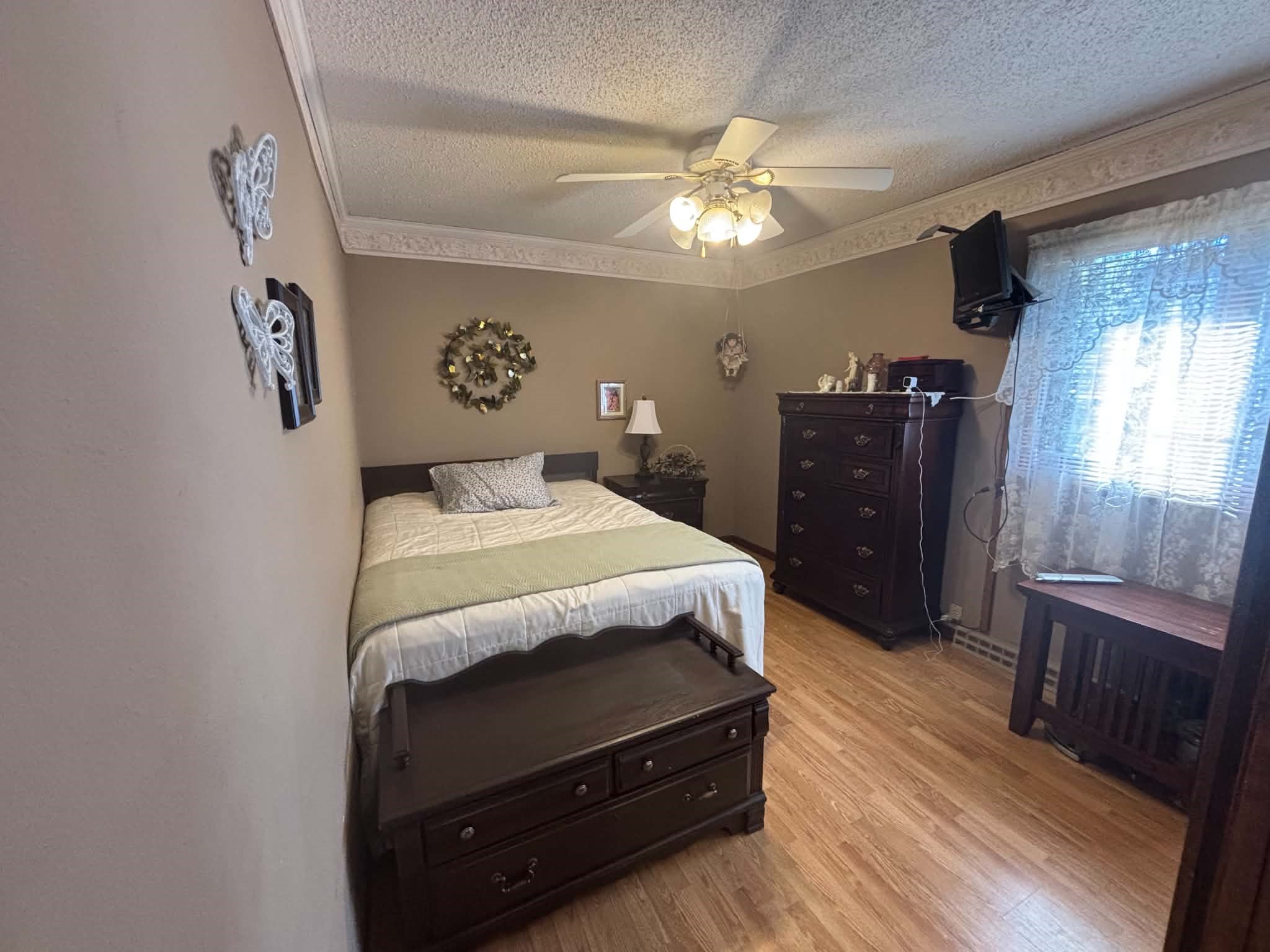 3330 Lasalle Street Property Photo 24