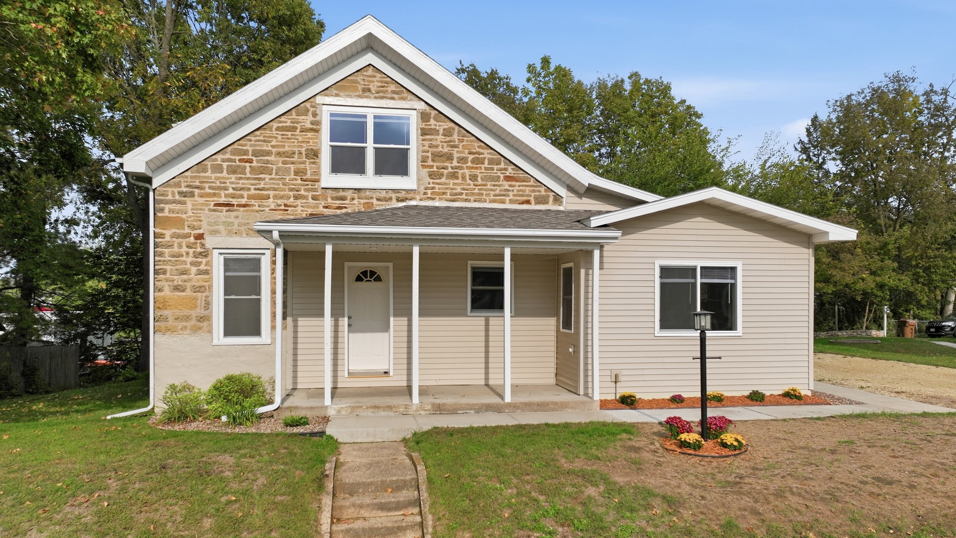 510 1st Avenue Property Photo 1