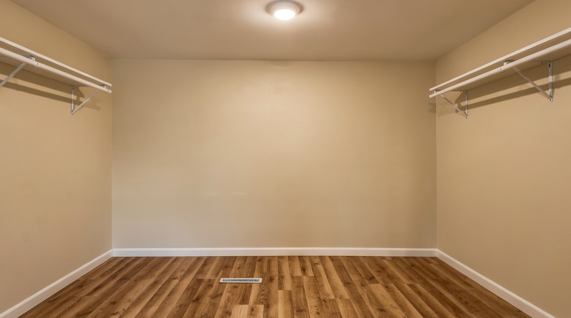 510 1st Avenue Property Photo 18