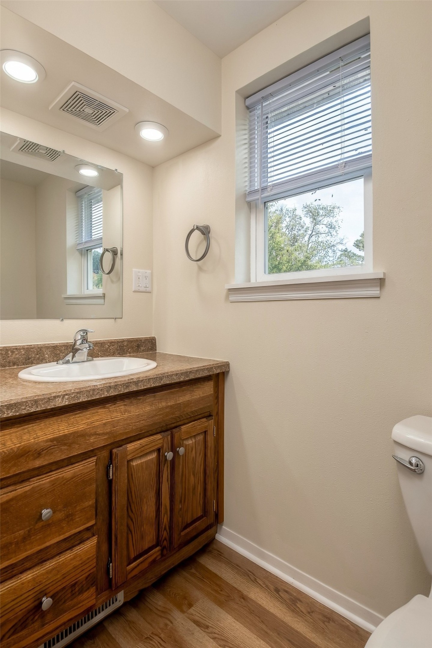 510 1st Avenue Property Photo 23