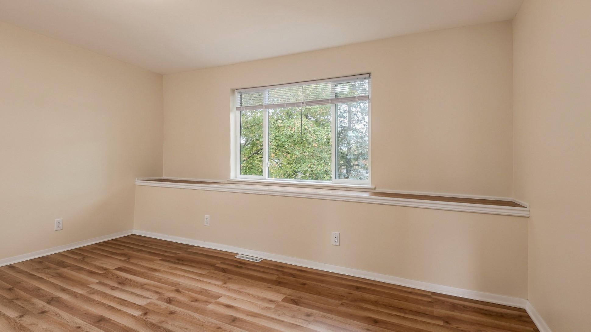 510 1st Avenue Property Photo 25