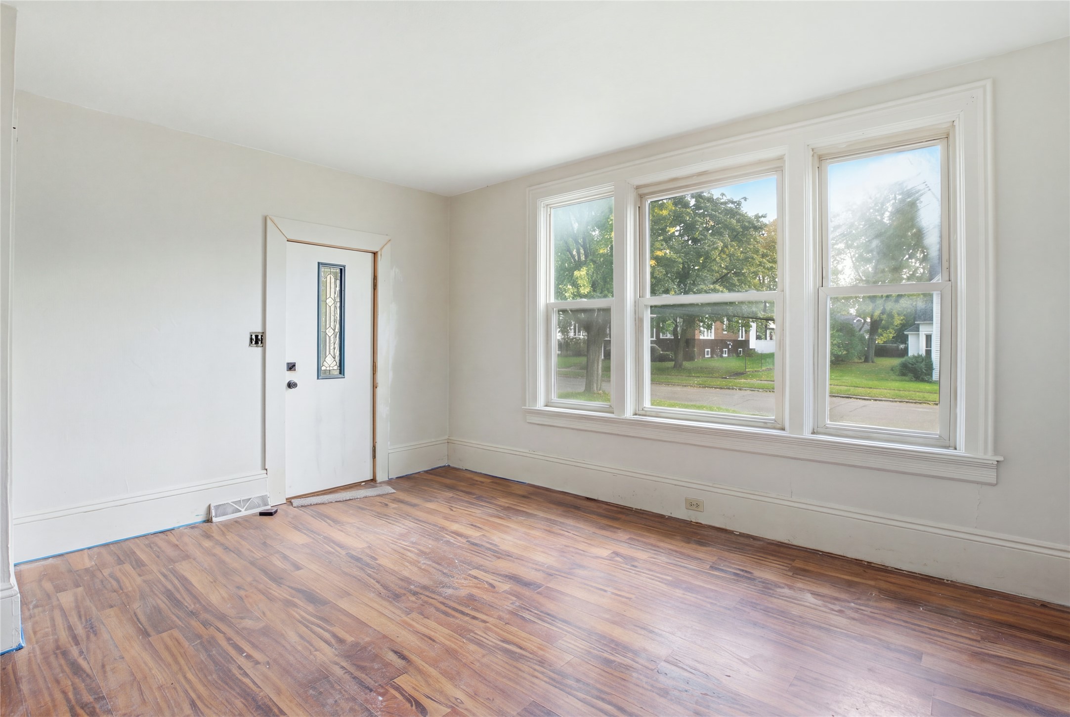 1014 Summit Street 2 Property Photo 11