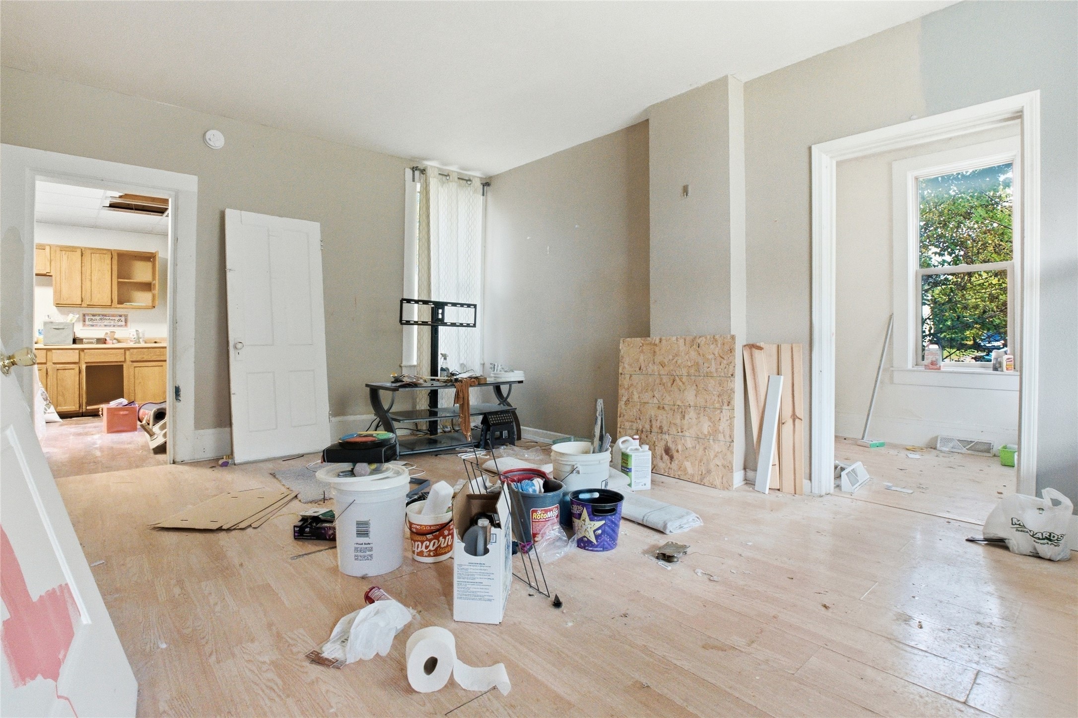 1014 Summit Street 2 Property Photo 35