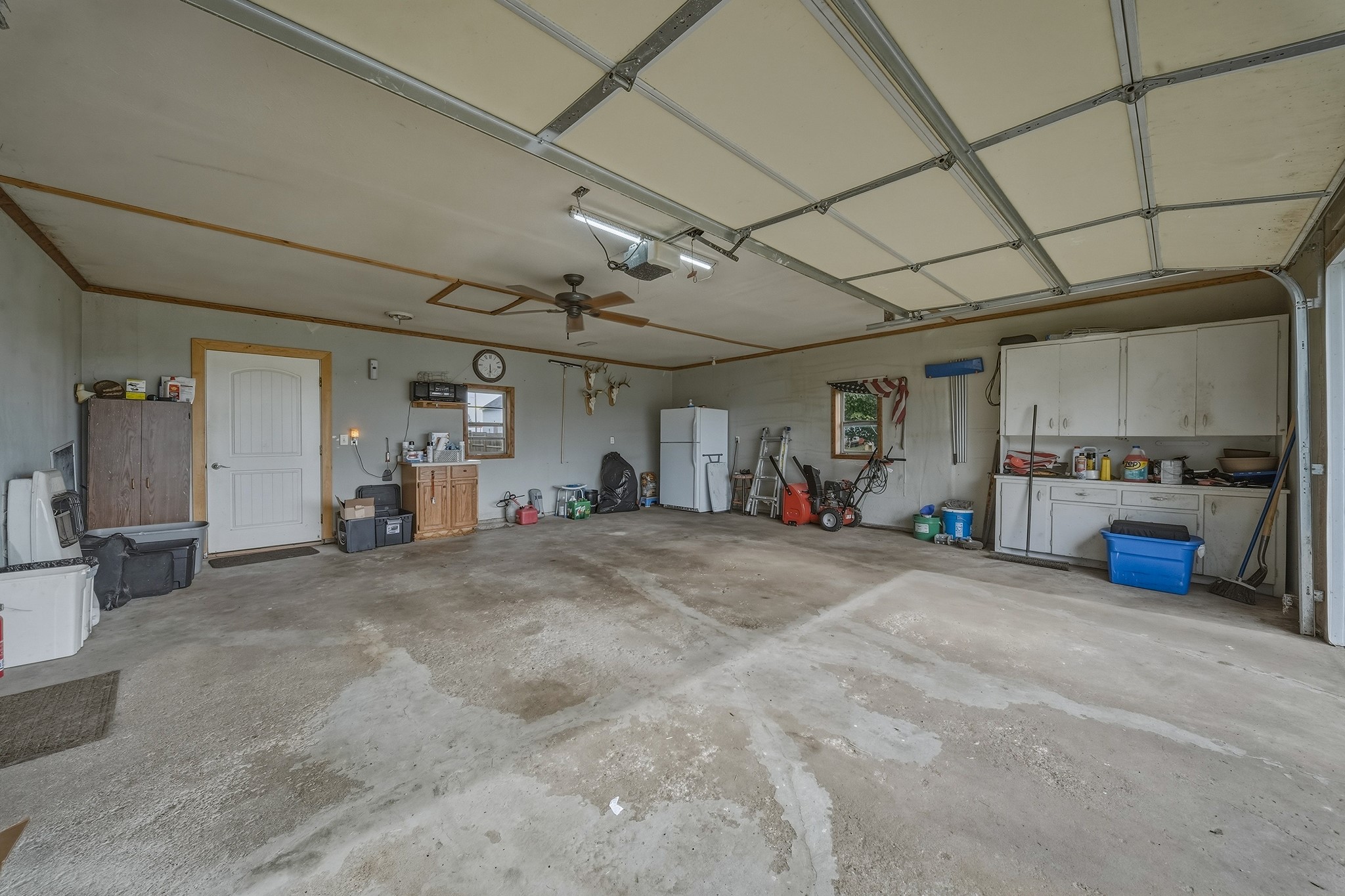 218 W Dell Street Property Photo 17