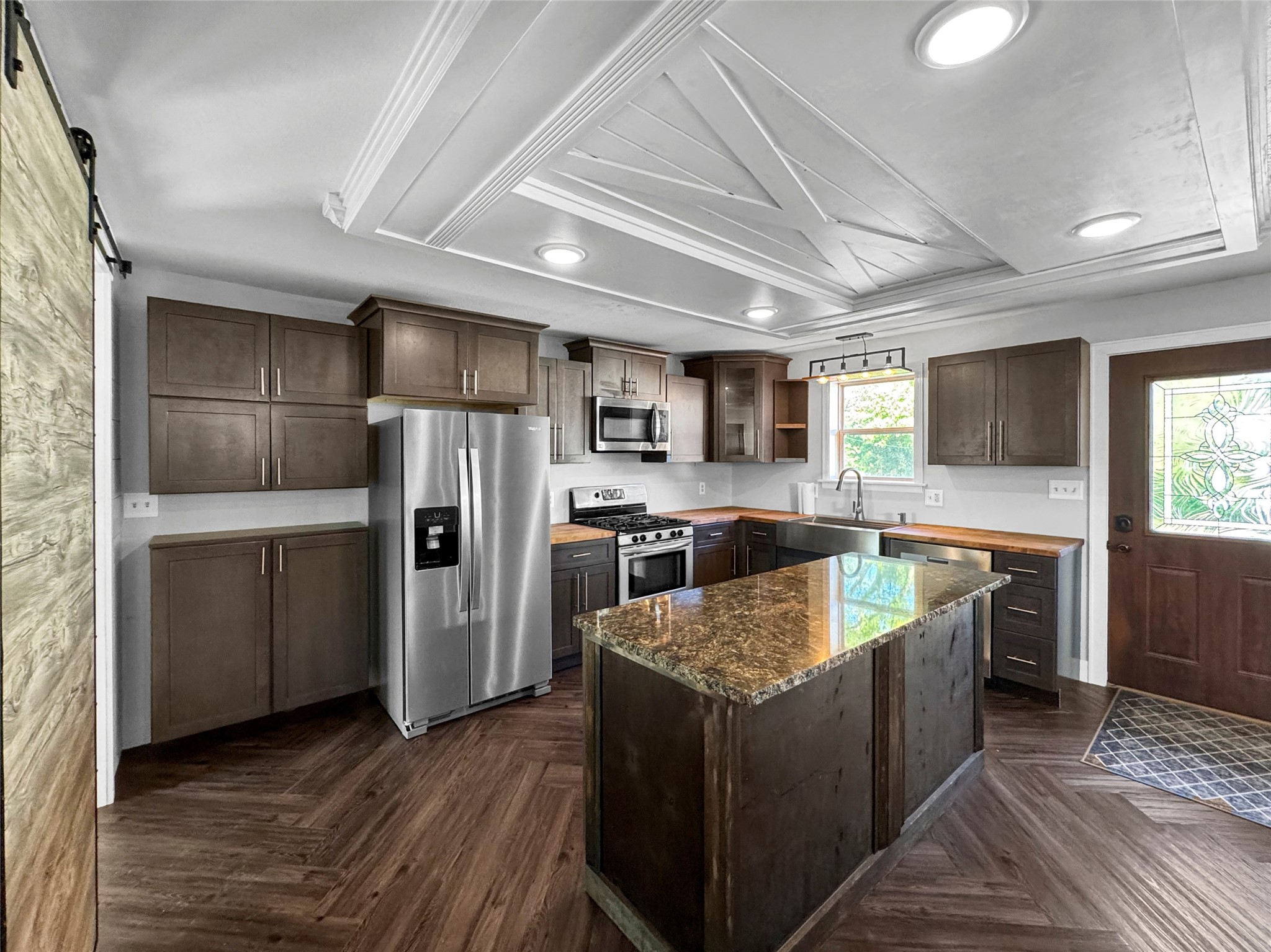 1102 Newman Street Property Photo 31