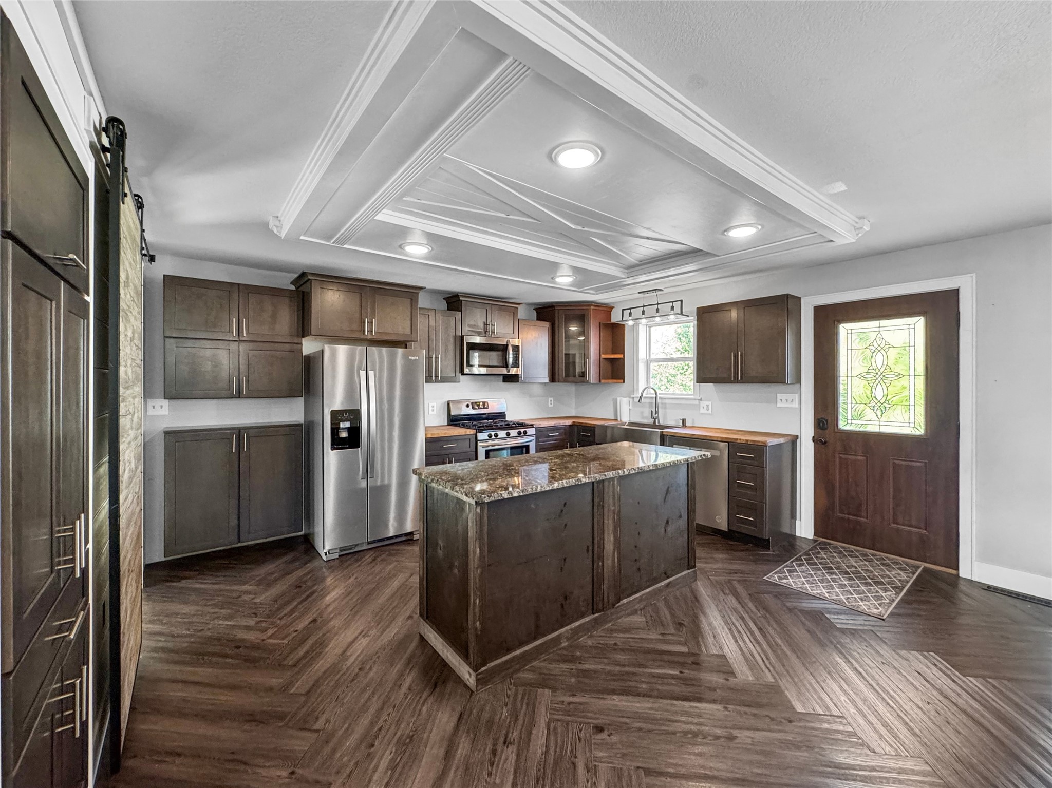1102 Newman Street Property Photo 33