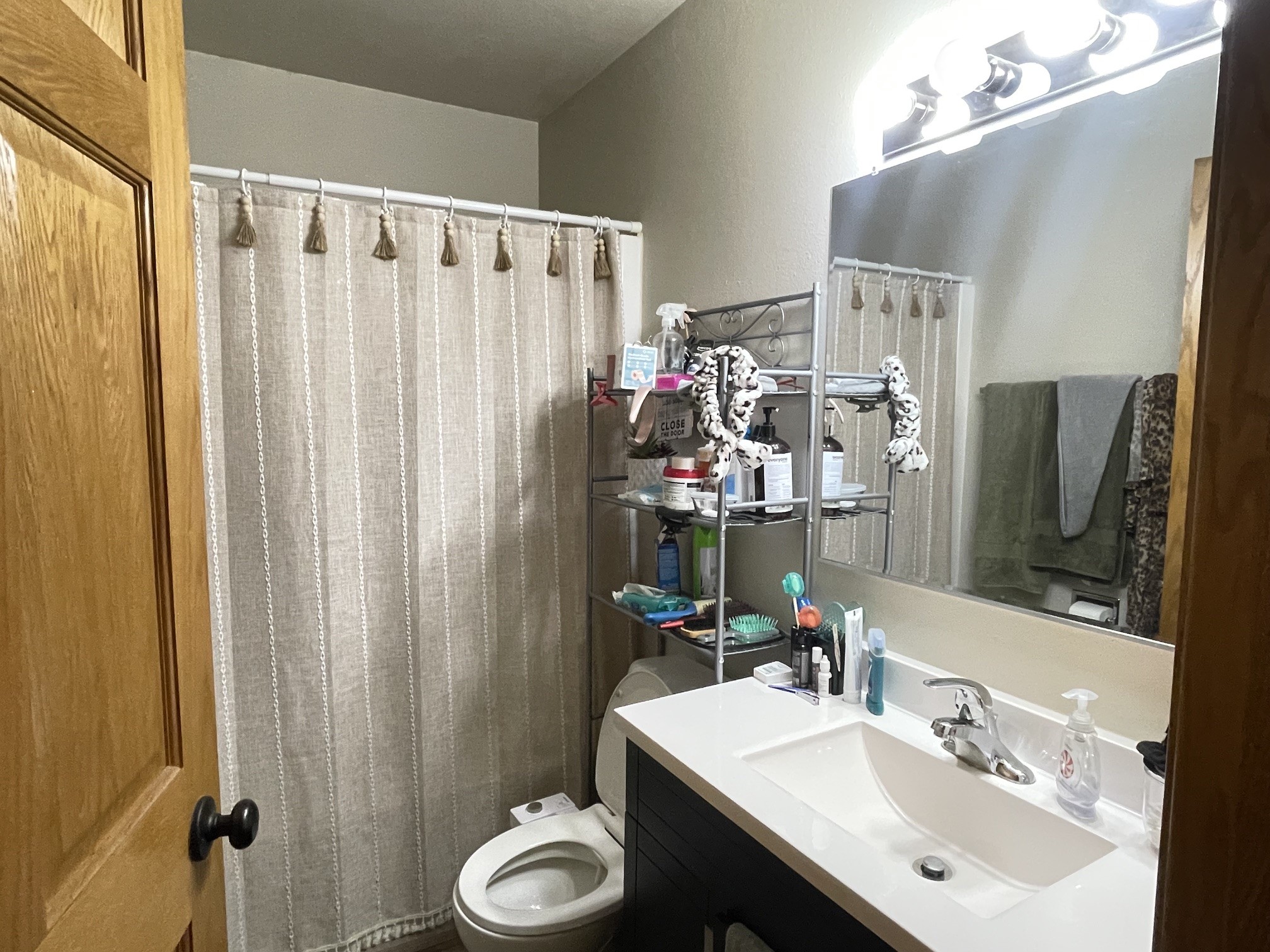 2218 Peters Drive 2218-2220 Property Photo 5