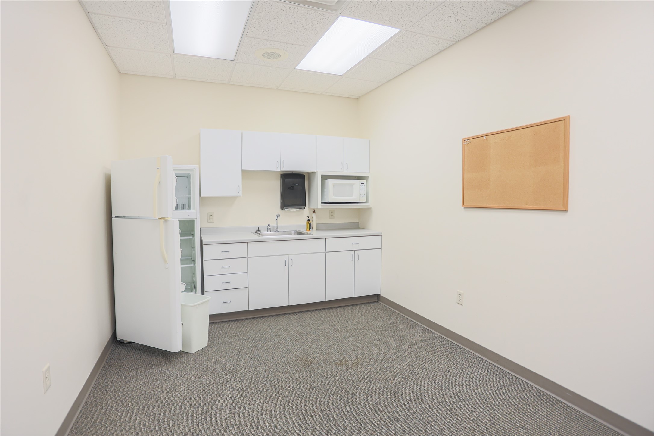 1561 Commerce Court 200 Property Photo 15