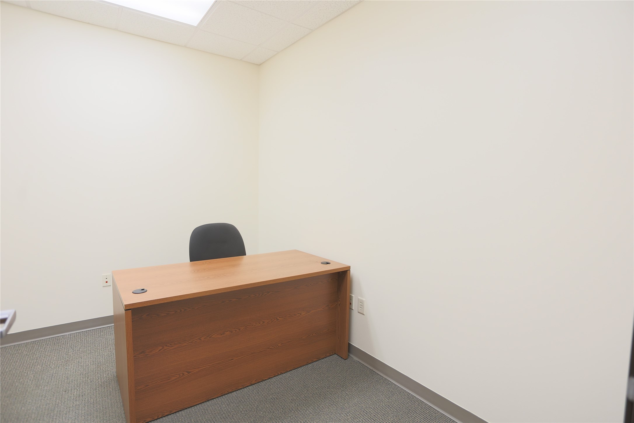 1561 Commerce Court 200 Property Photo 18