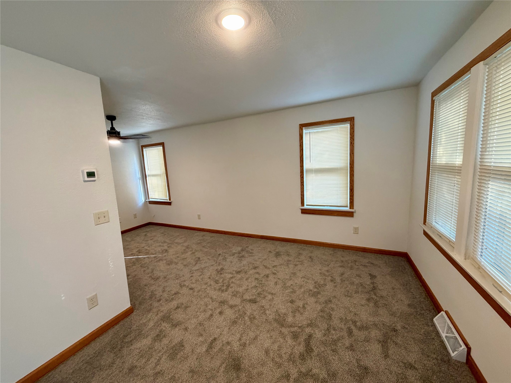 2519 Peebles Street Property Photo 15