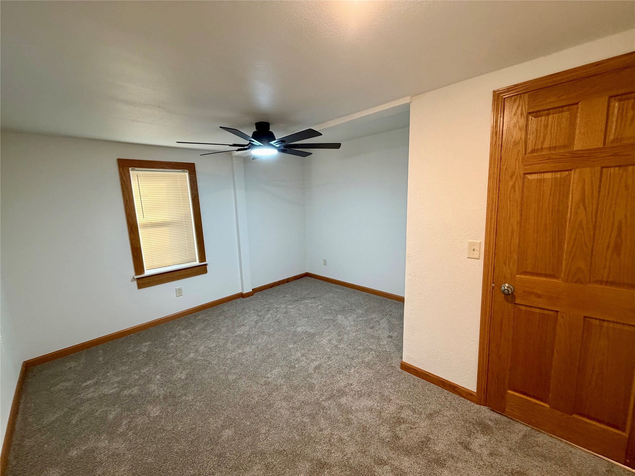 2519 Peebles Street Property Photo 16