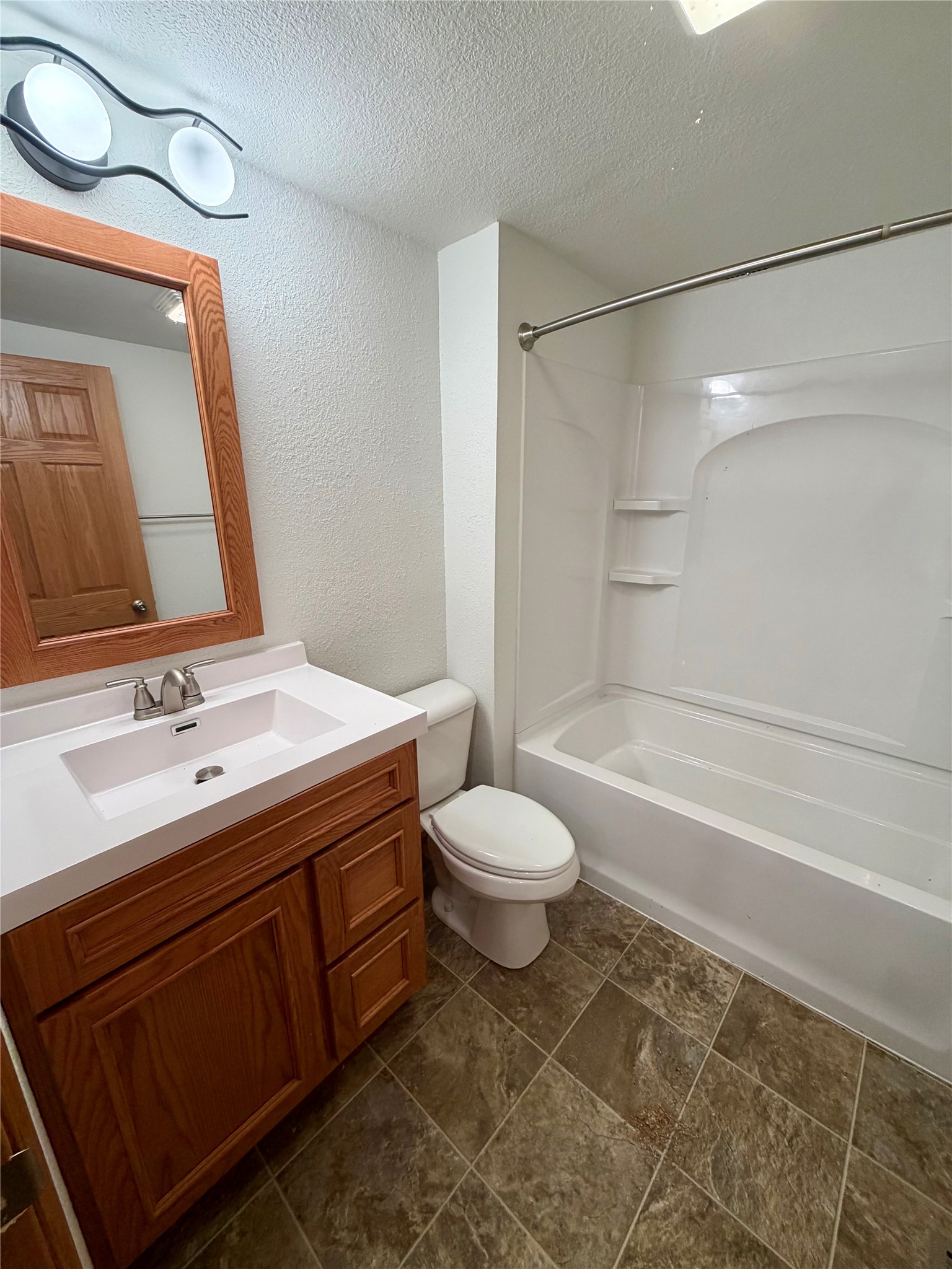 2519 Peebles Street Property Photo 18
