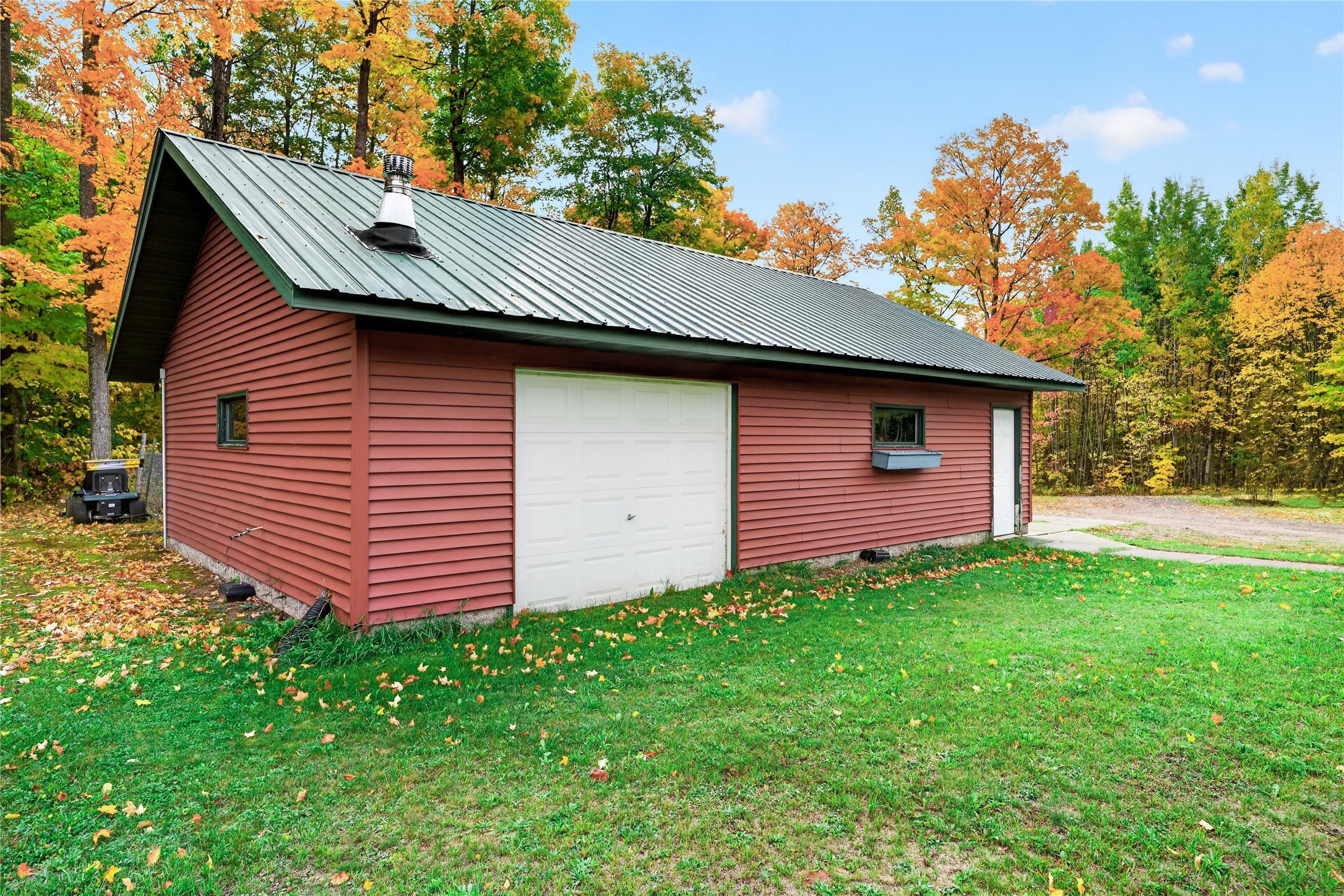41971 State Highway 169 Property Photo 55