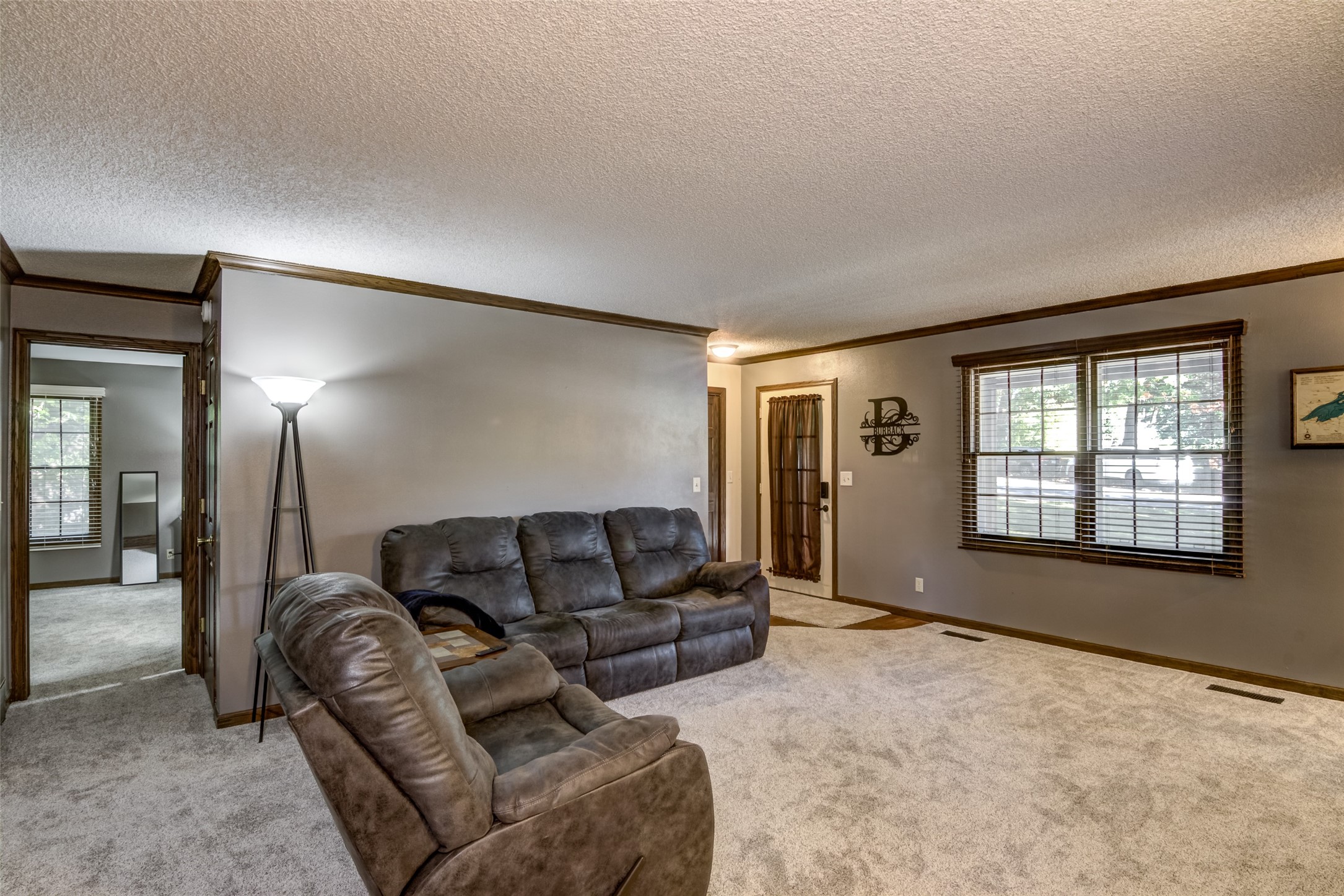 4610 Woodstock Court Property Photo 4