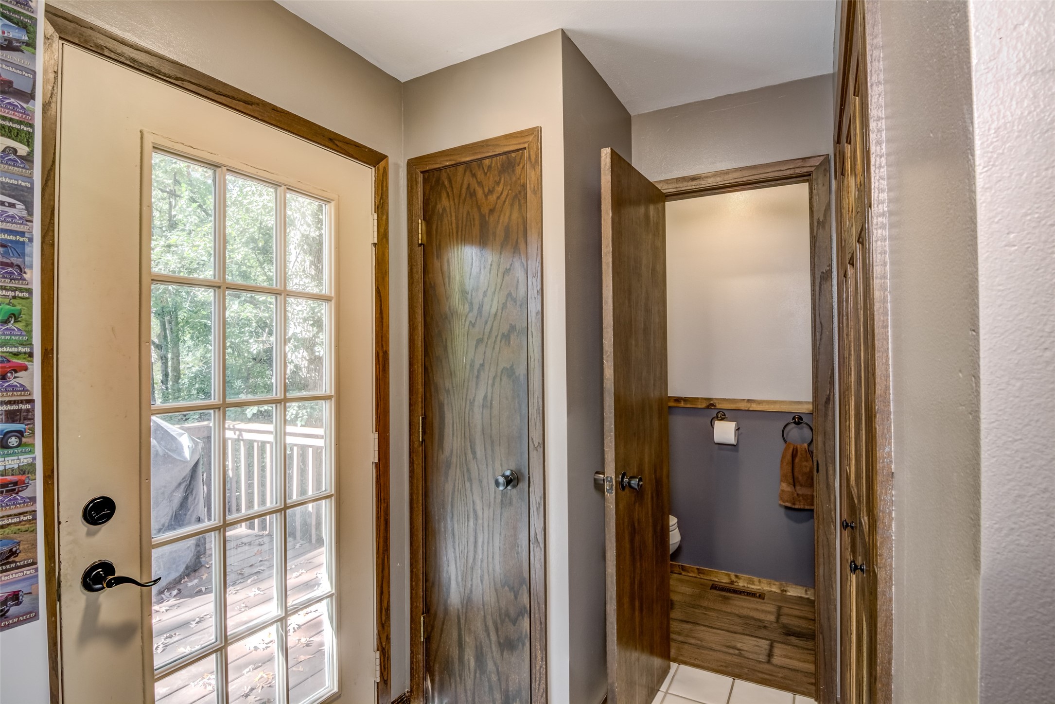 4610 Woodstock Court Property Photo 12