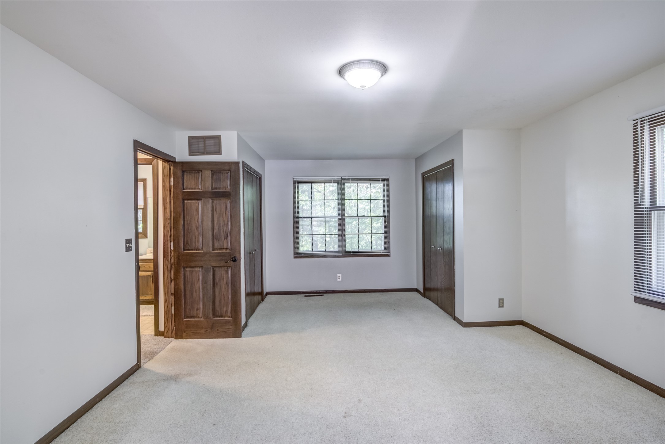 4610 Woodstock Court Property Photo 21