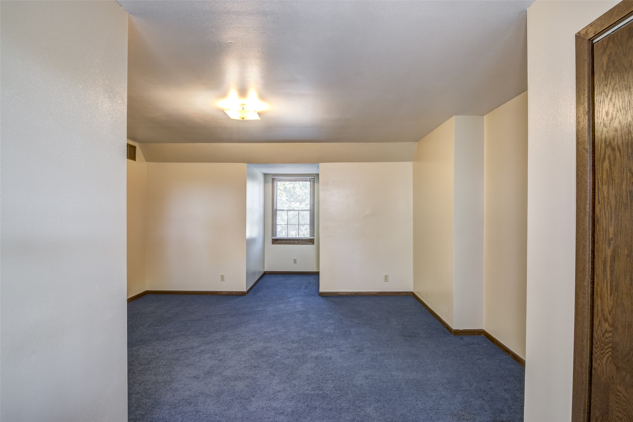 4610 Woodstock Court Property Photo 23