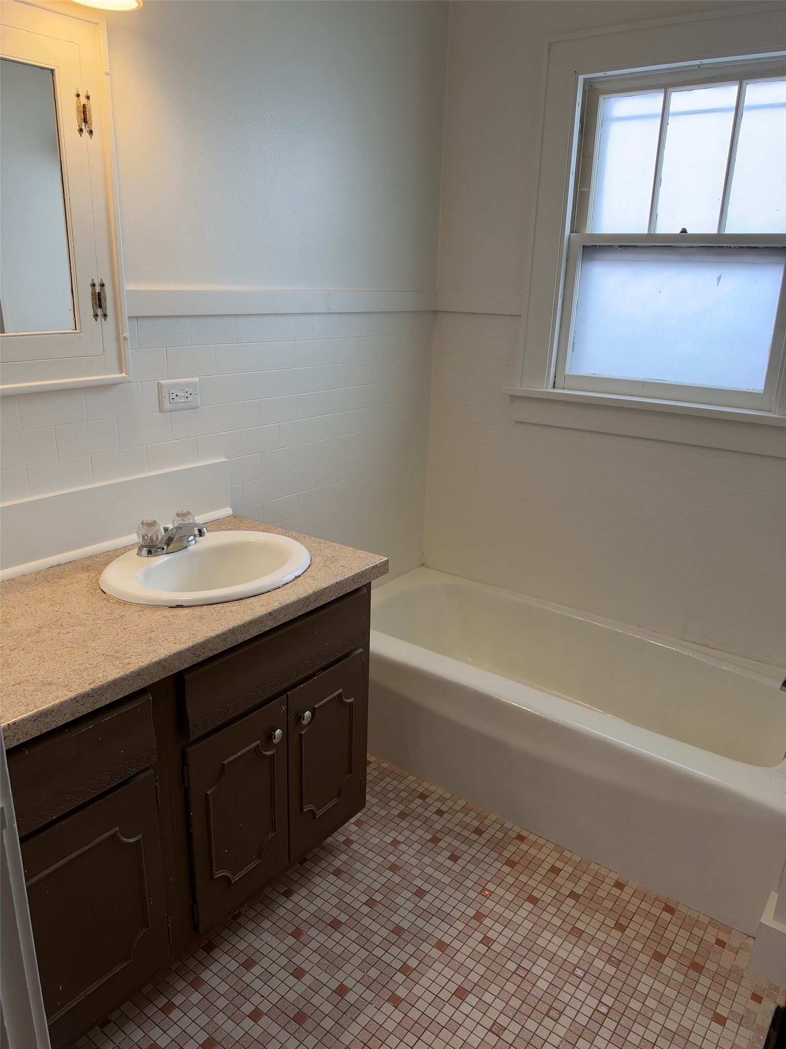 519 Forest Street Property Photo 7
