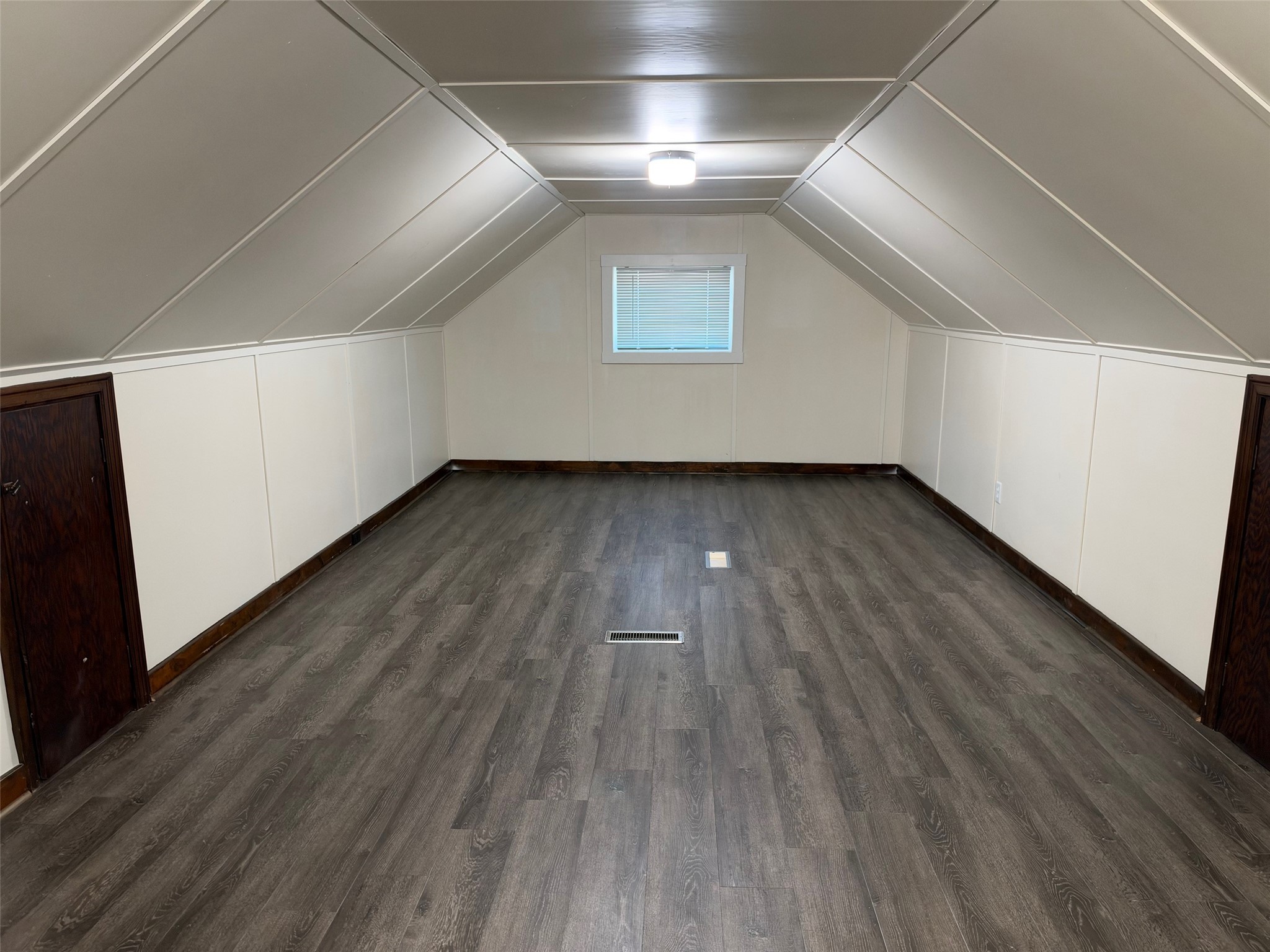 519 Forest Street Property Photo 10