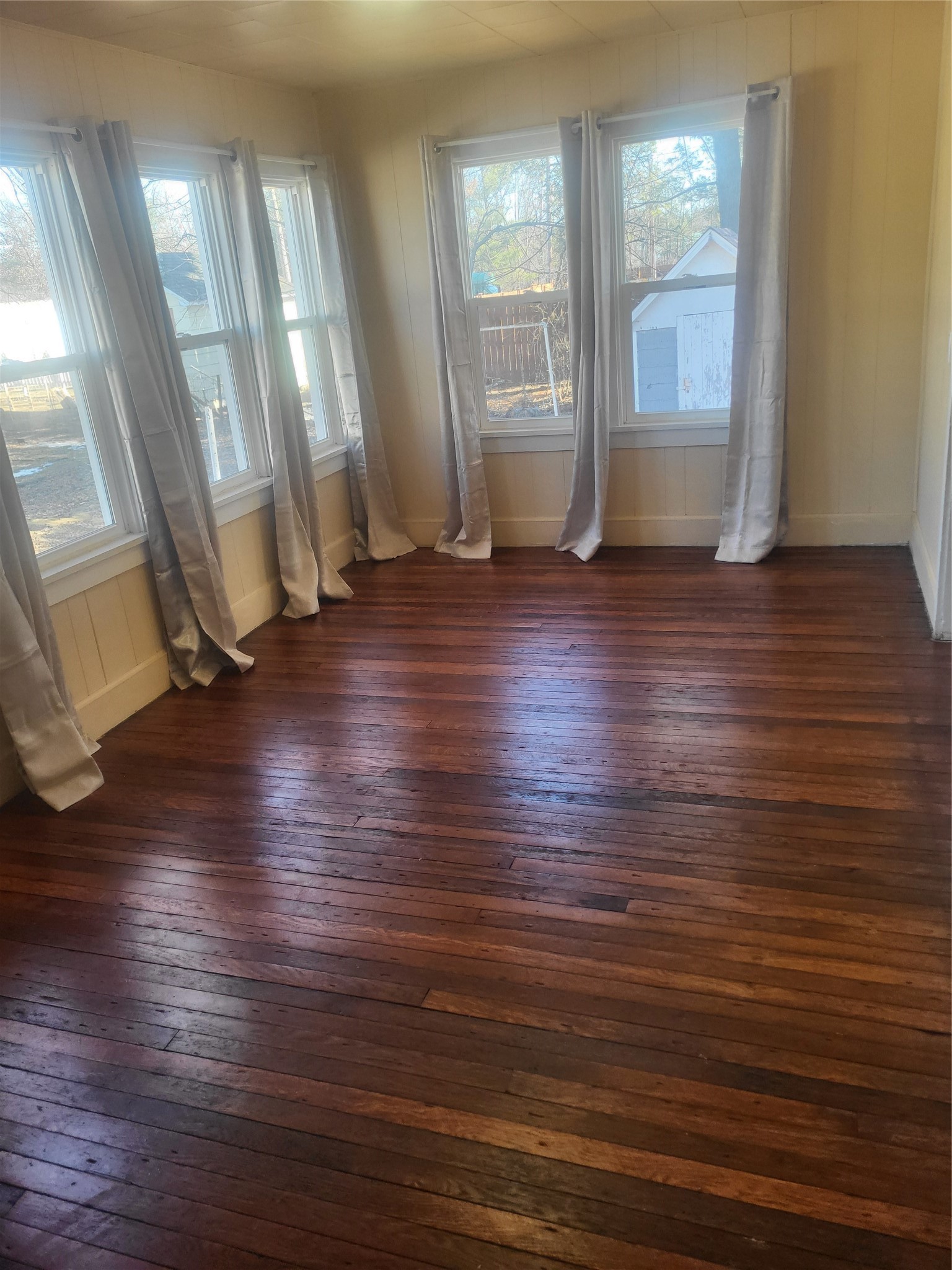 107 Charles Street Property Photo 4