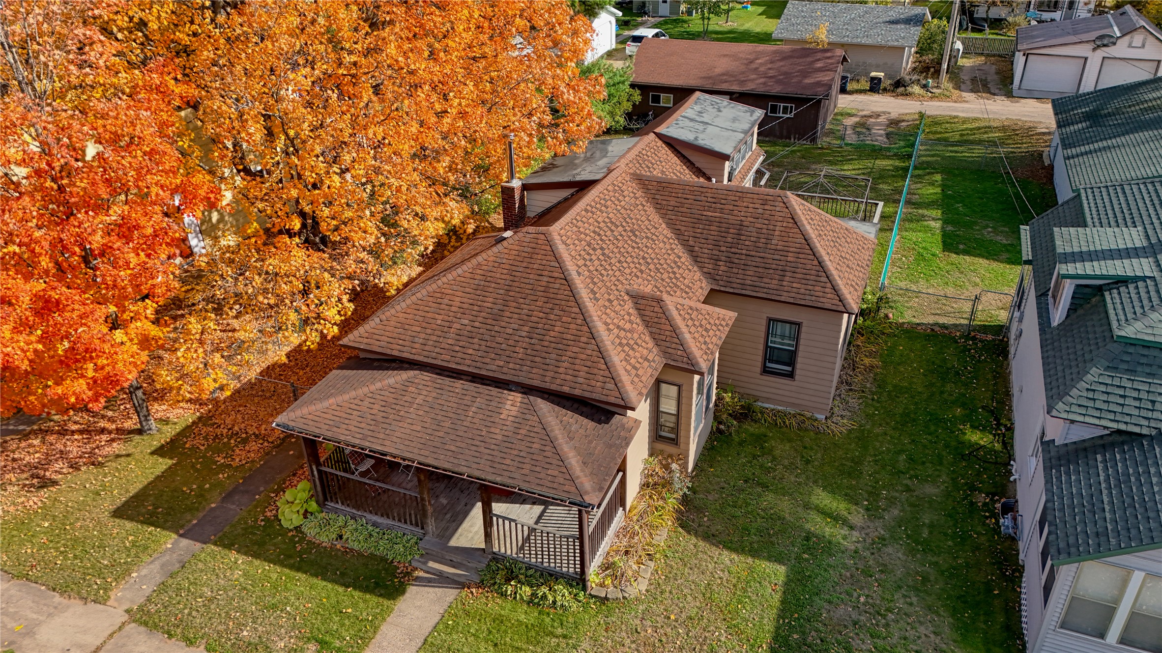 15965 Fourth Street Property Photo 4