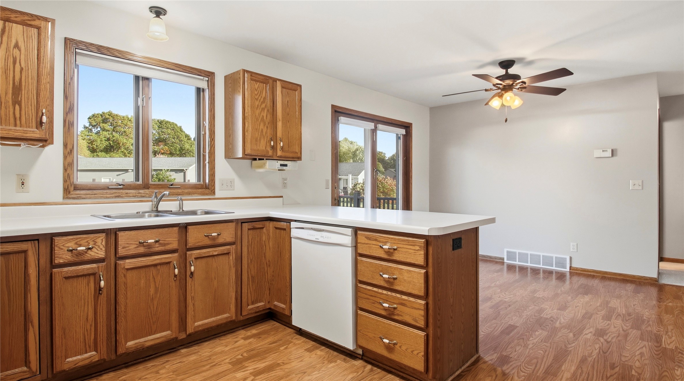 2747 Diane Lane Property Photo 14
